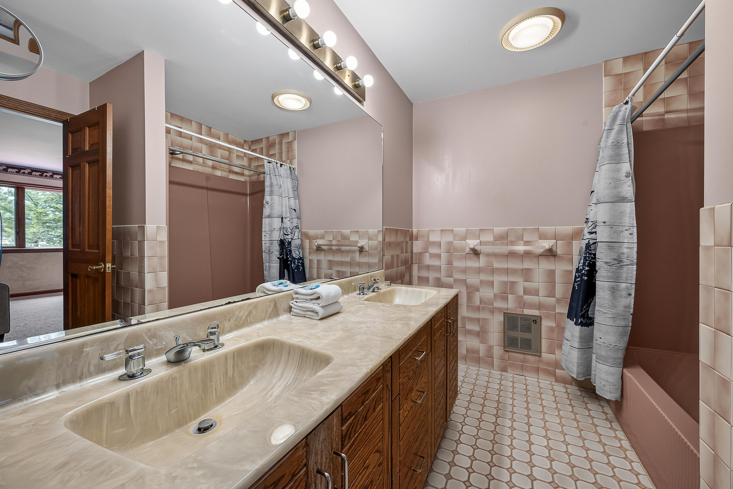 126 Lakeside Lodges Road Property Photo 38