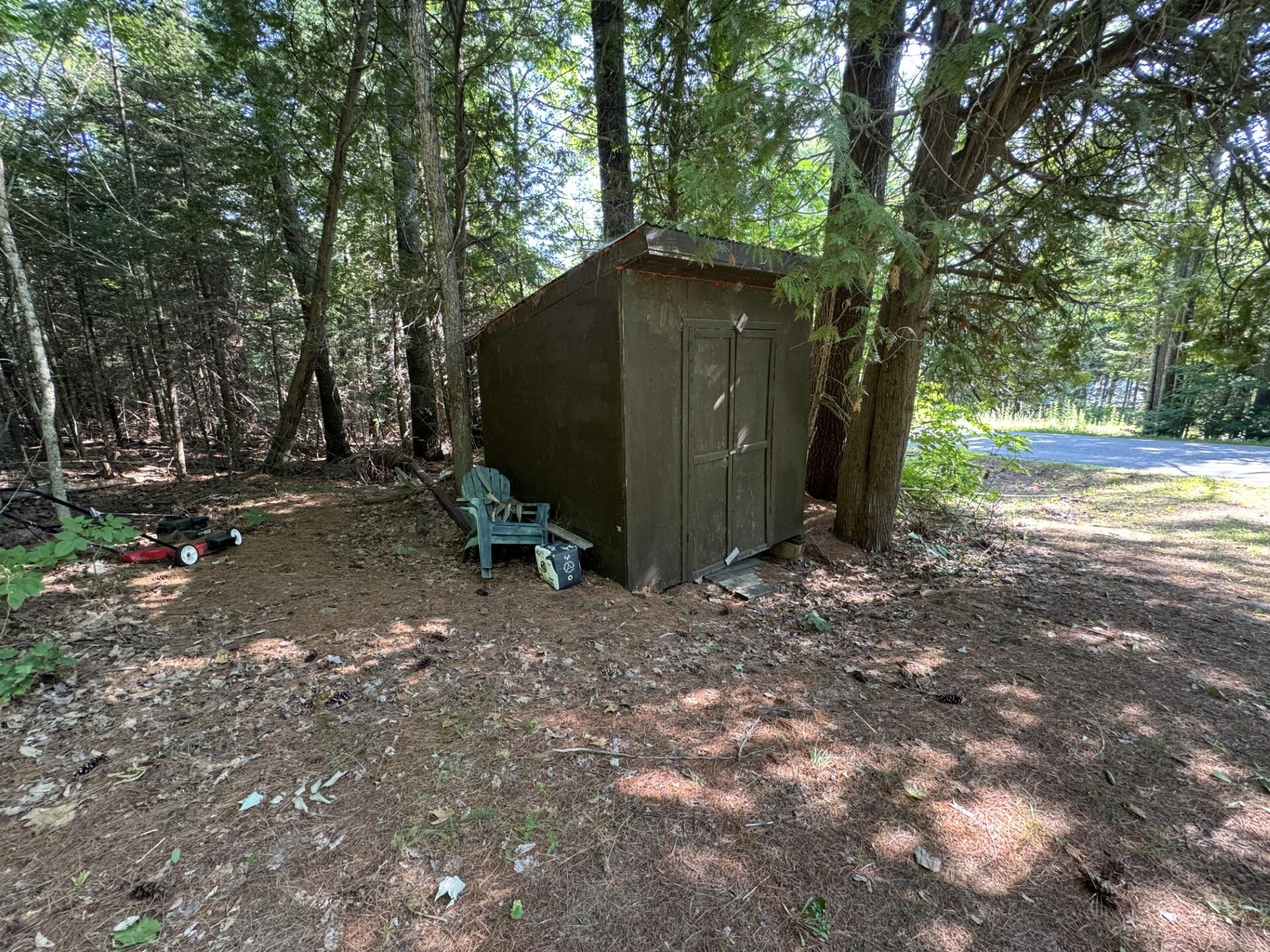 105 Lasselle Road Property Photo 6