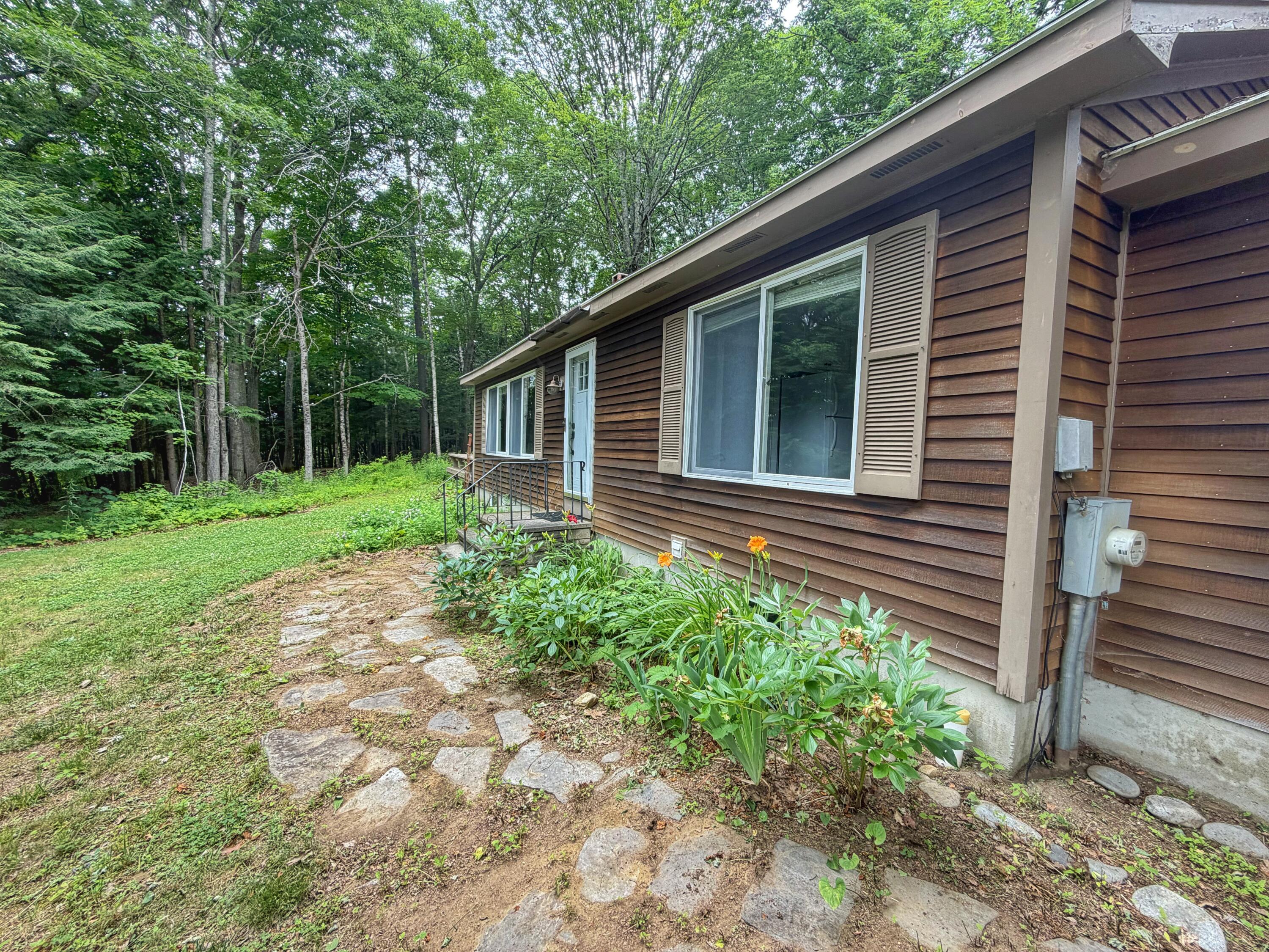16 Hemlock Lane Property Photo 4