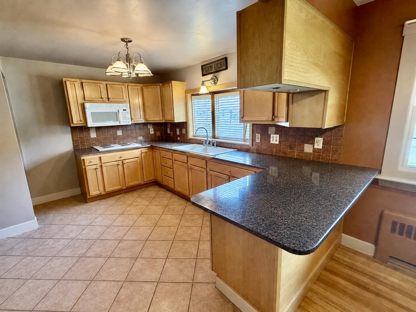 14 Howard Street Property Photo 7