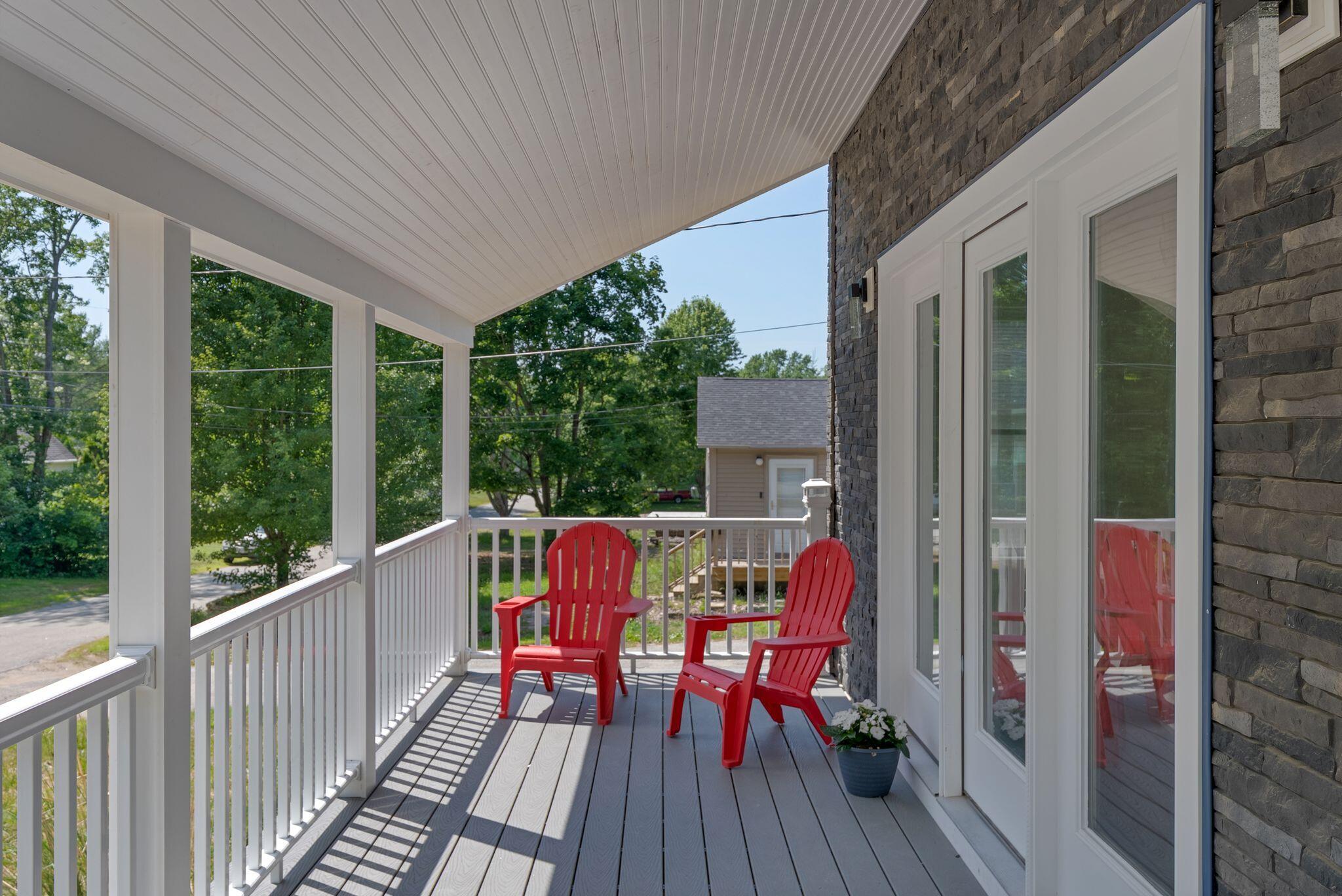28 Douglas Street Property Photo 7
