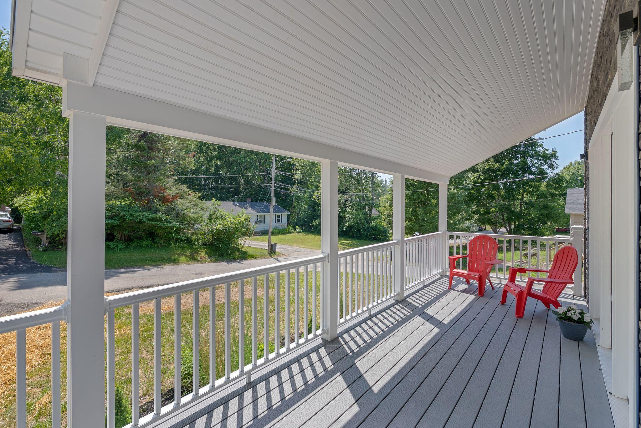 28 Douglas Street Property Photo 8