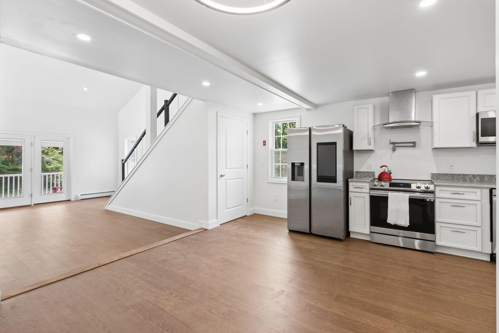 28 Douglas Street Property Photo 20