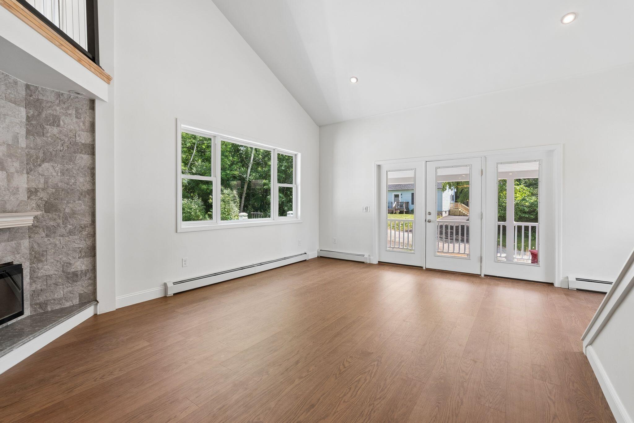 28 Douglas Street Property Photo 26