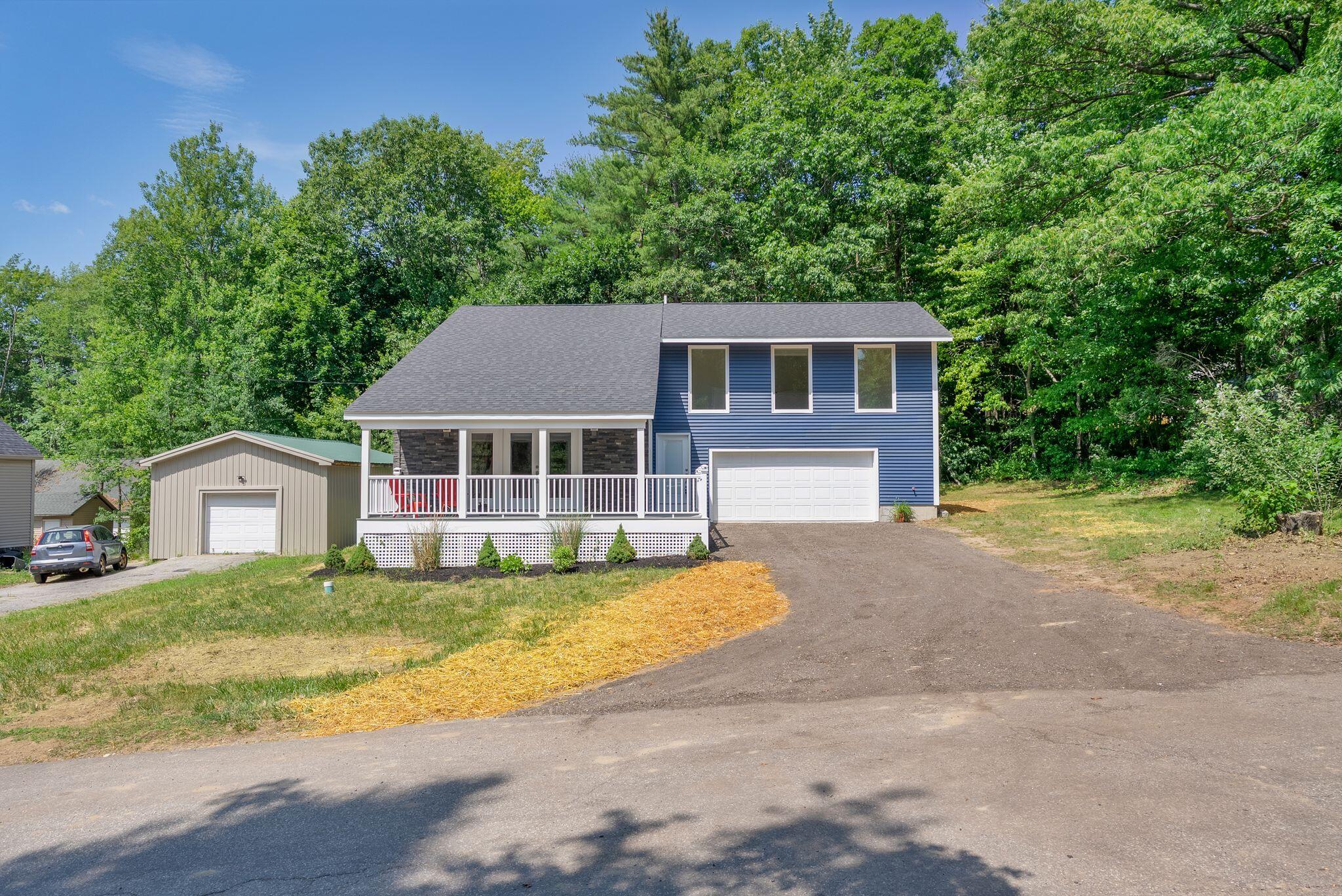 28 Douglas Street Property Photo 54