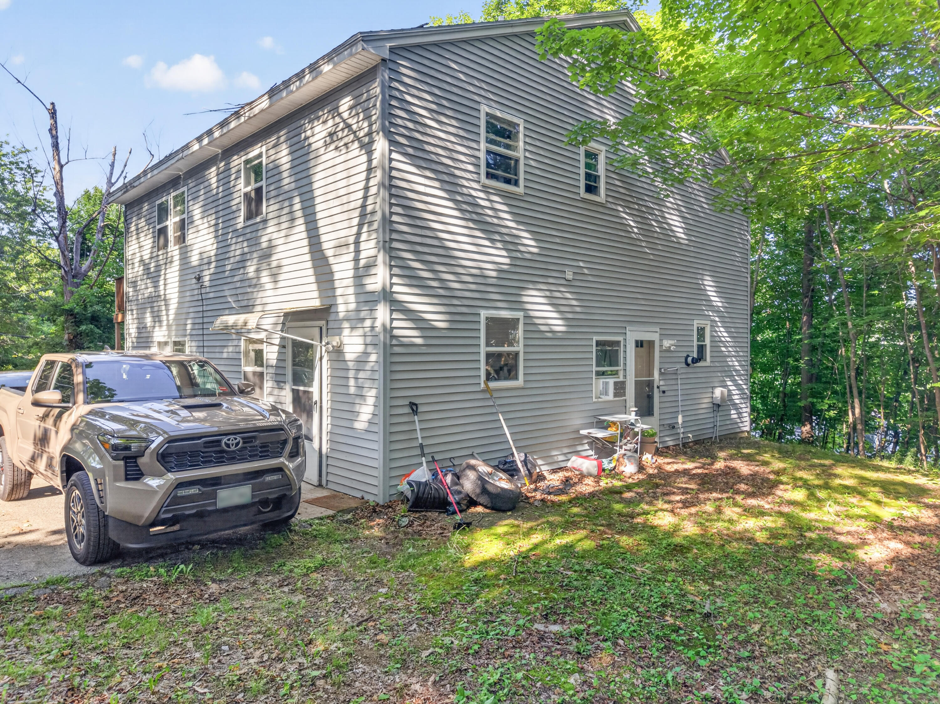 22 Spring Street Property Photo 8