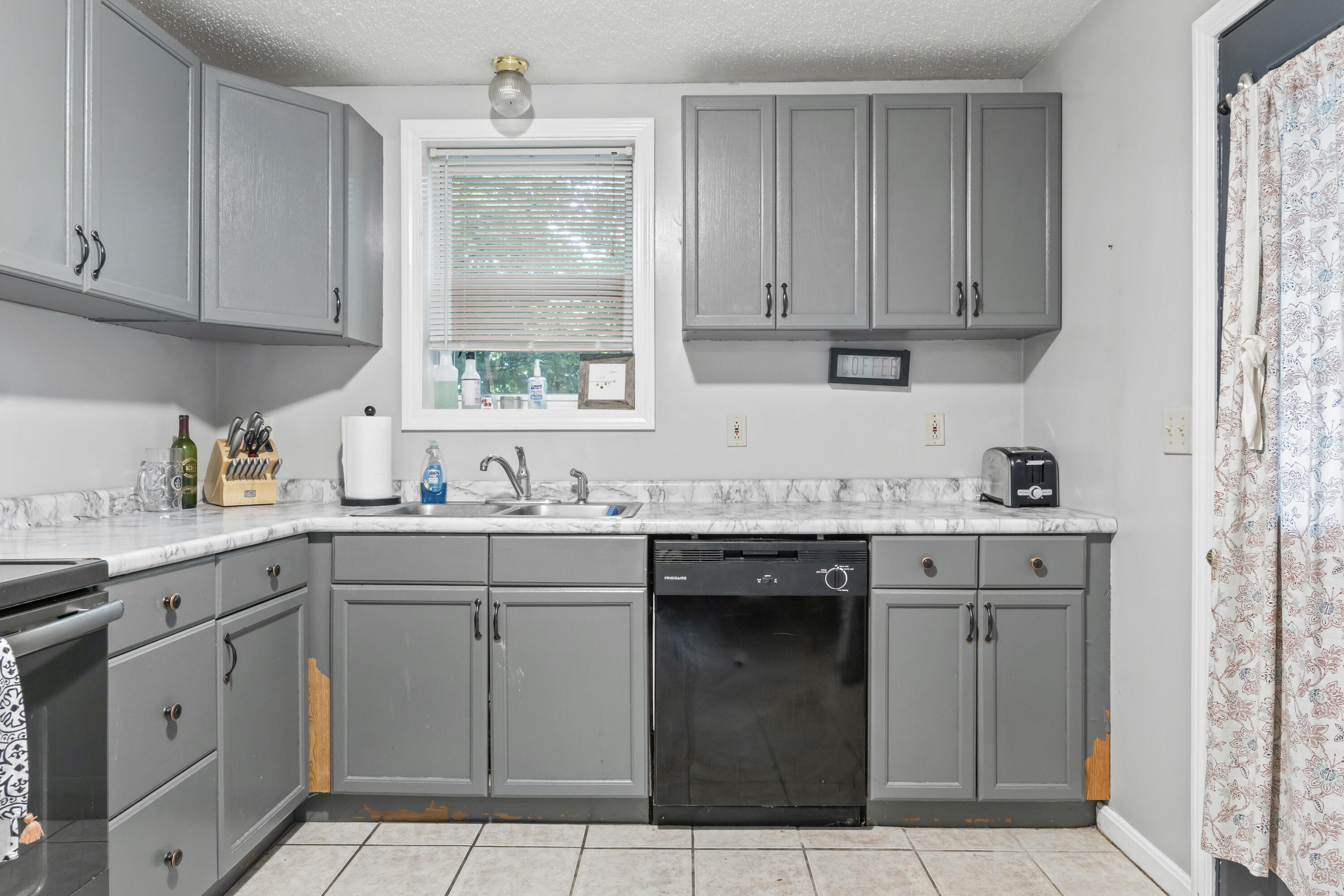 22 Spring Street Property Photo 13