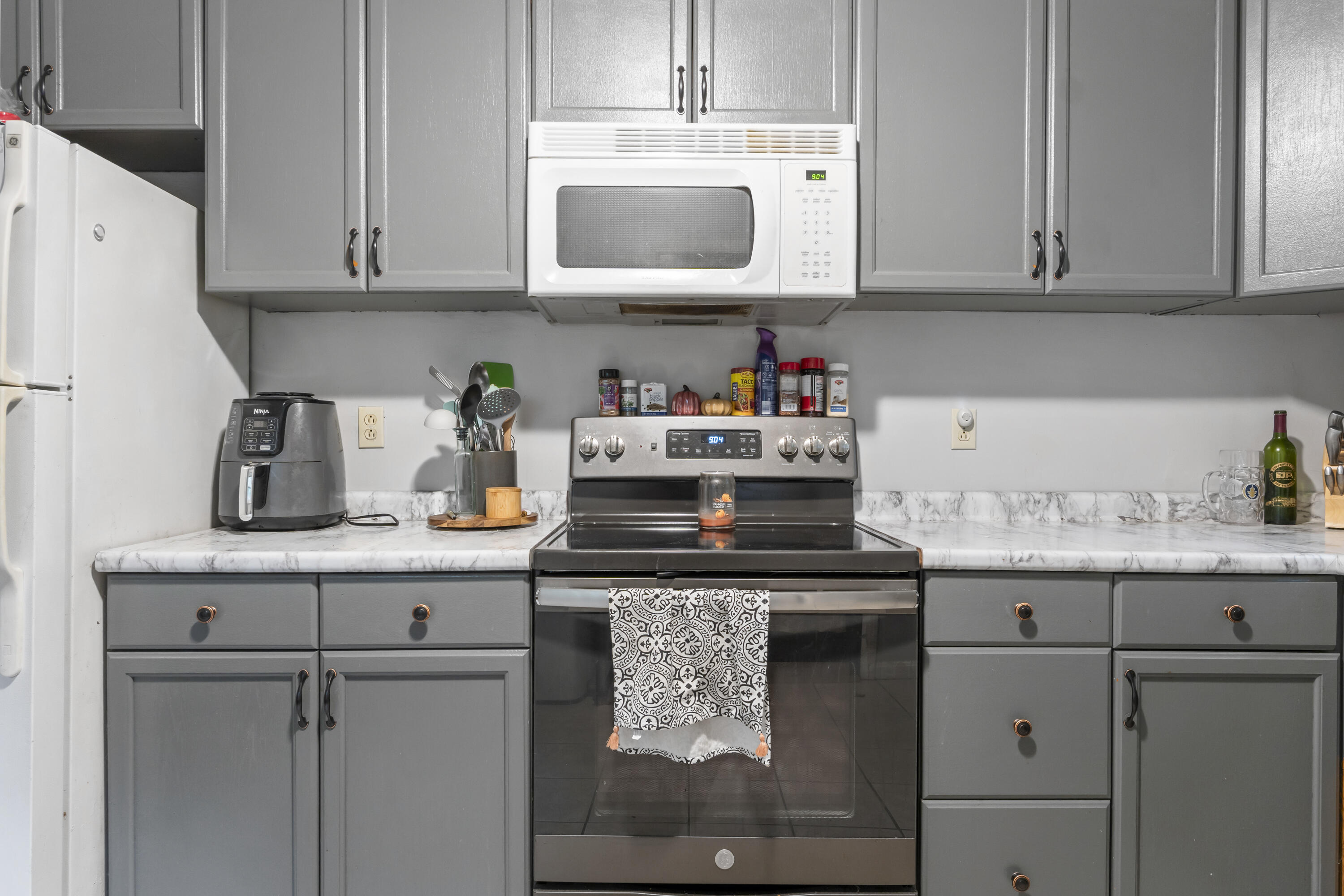 22 Spring Street Property Photo 14