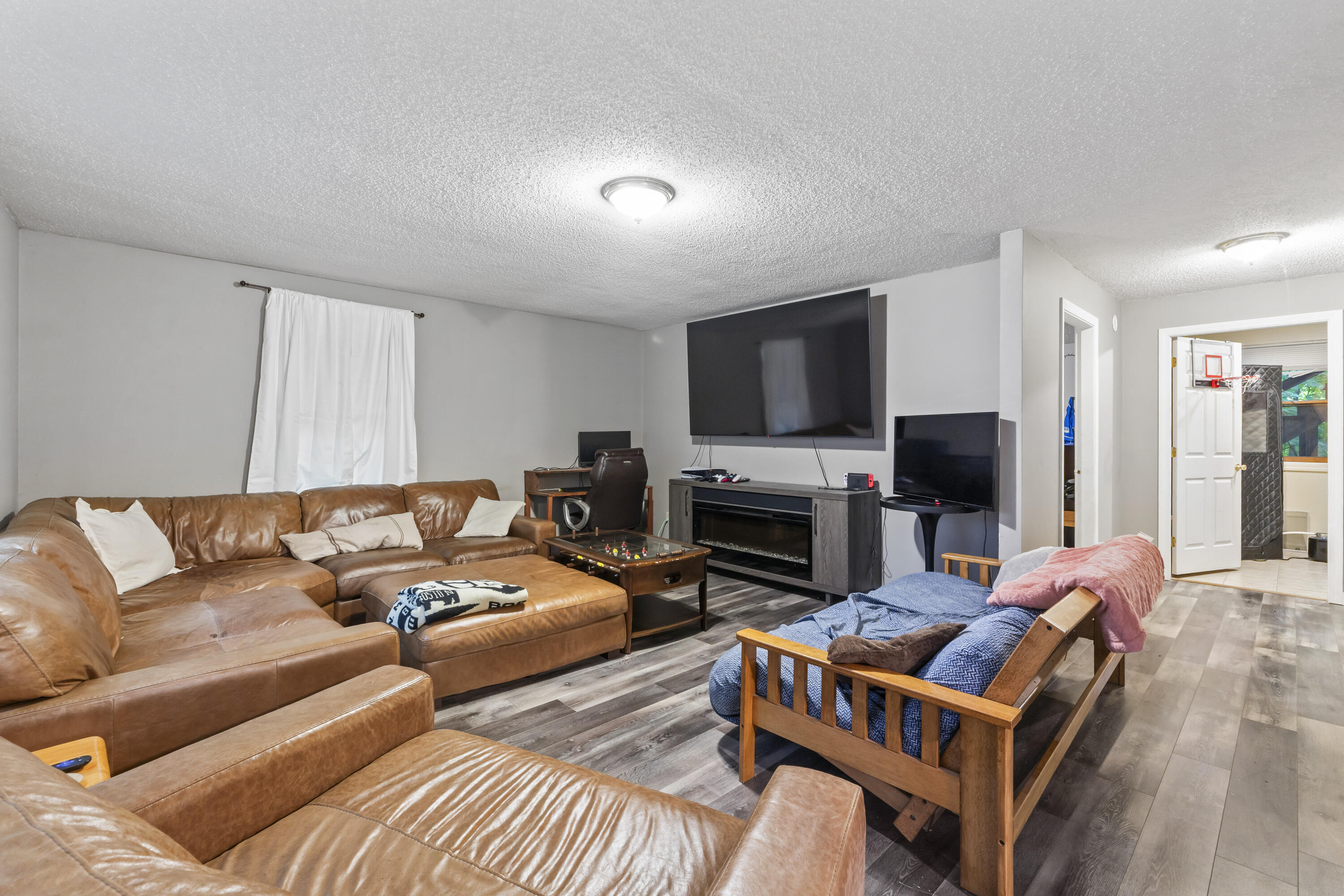 22 Spring Street Property Photo 15