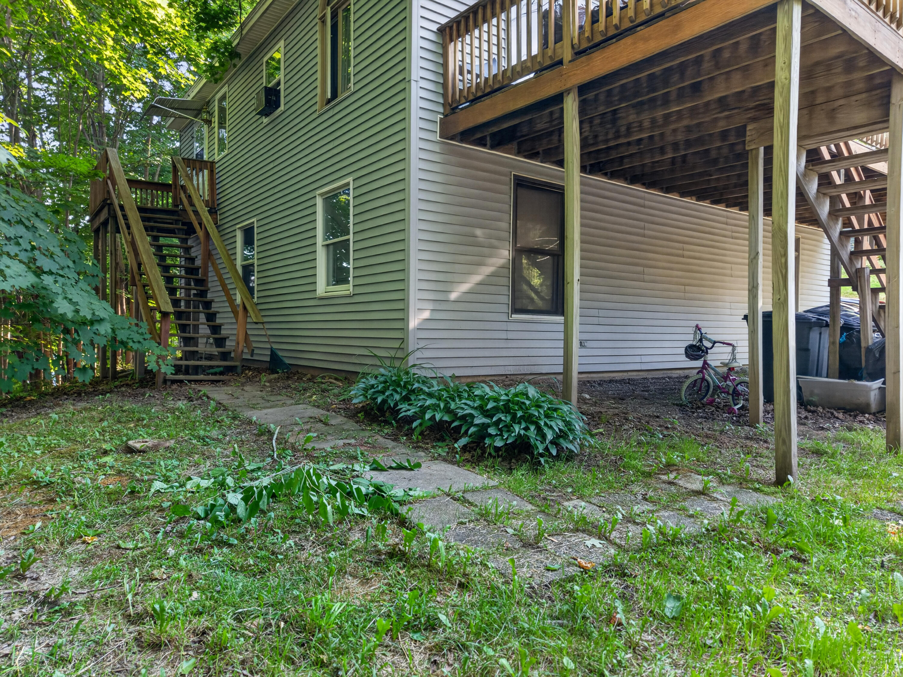 22 Spring Street Property Photo 30