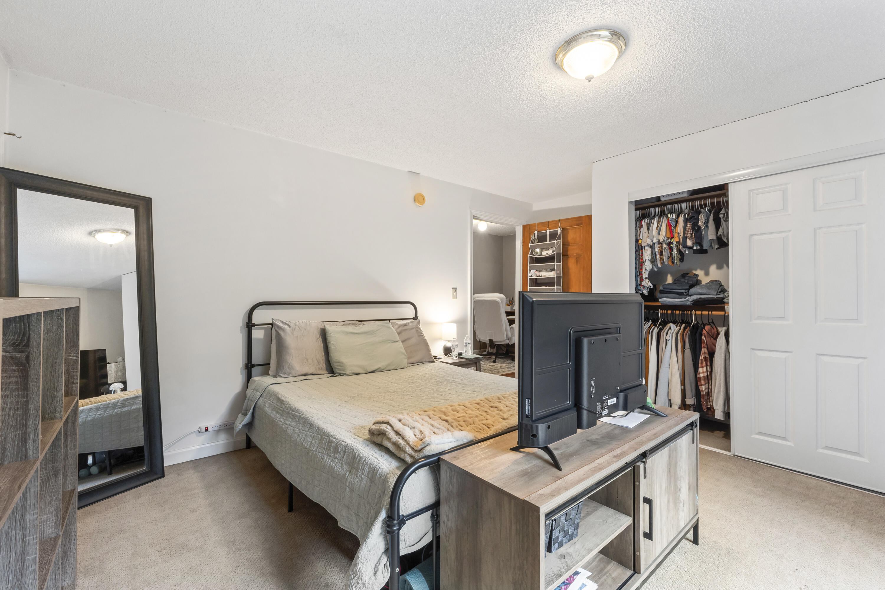 22 Spring Street Property Photo 39
