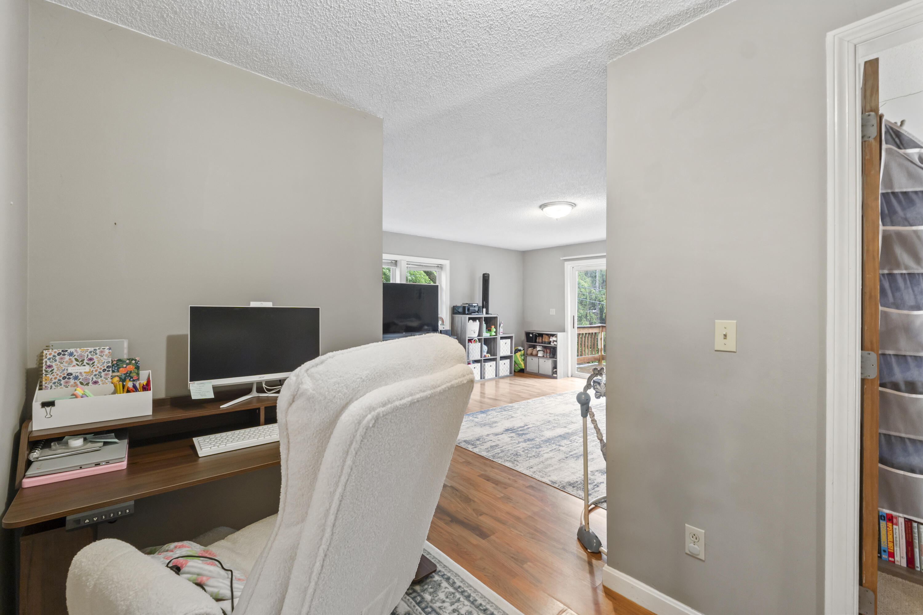 22 Spring Street Property Photo 40