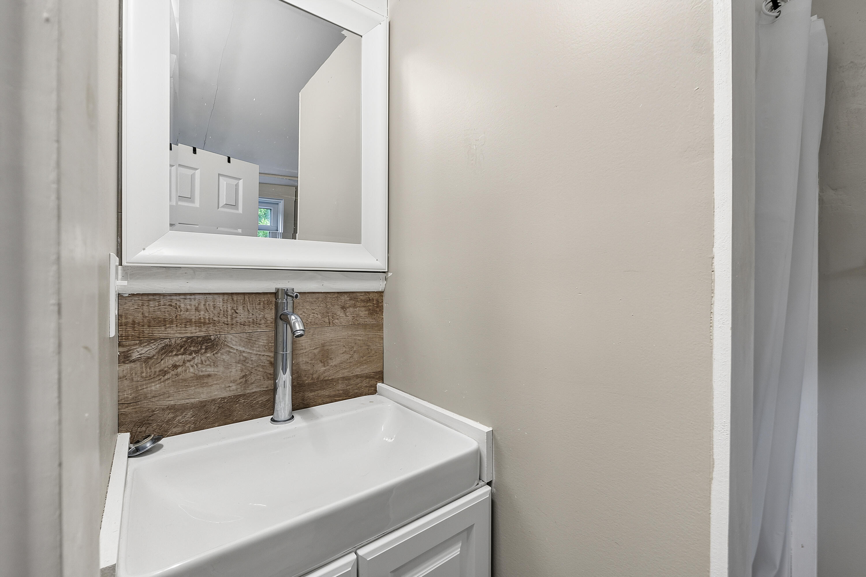 108 Middlesex Road Property Photo 32