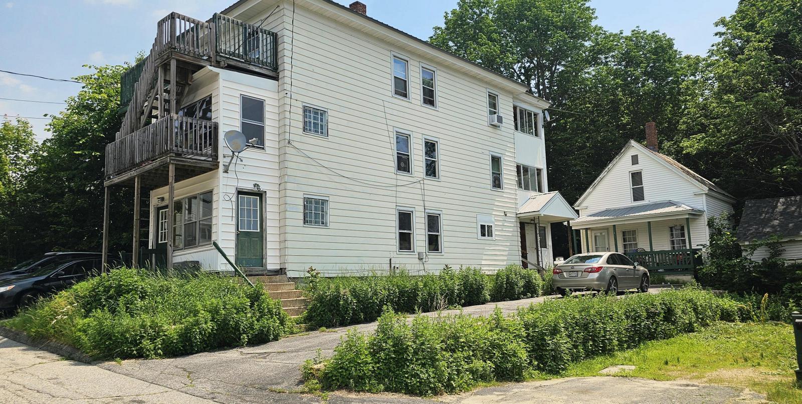 151 Oxford Avenue Property Photo 1