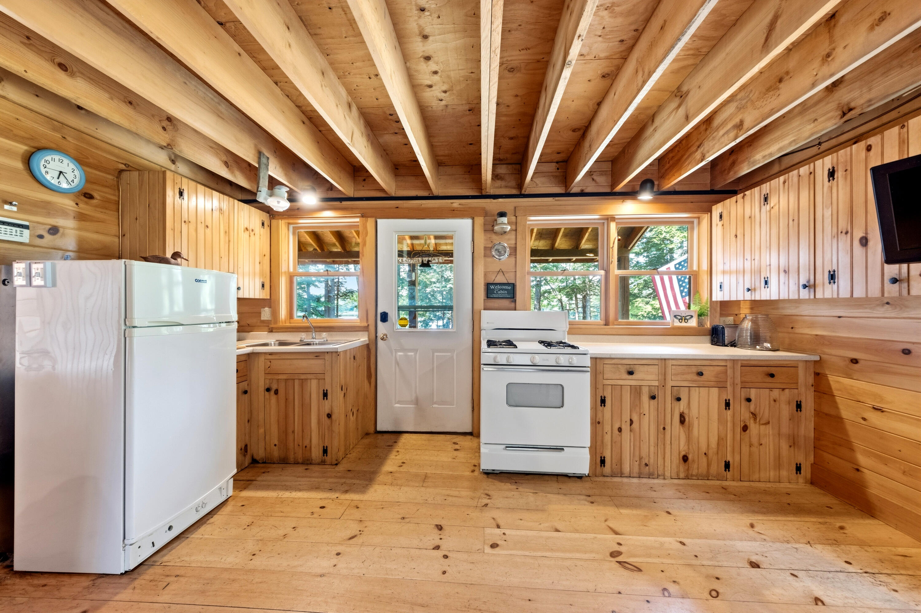 660 Sprague Road Property Photo 13
