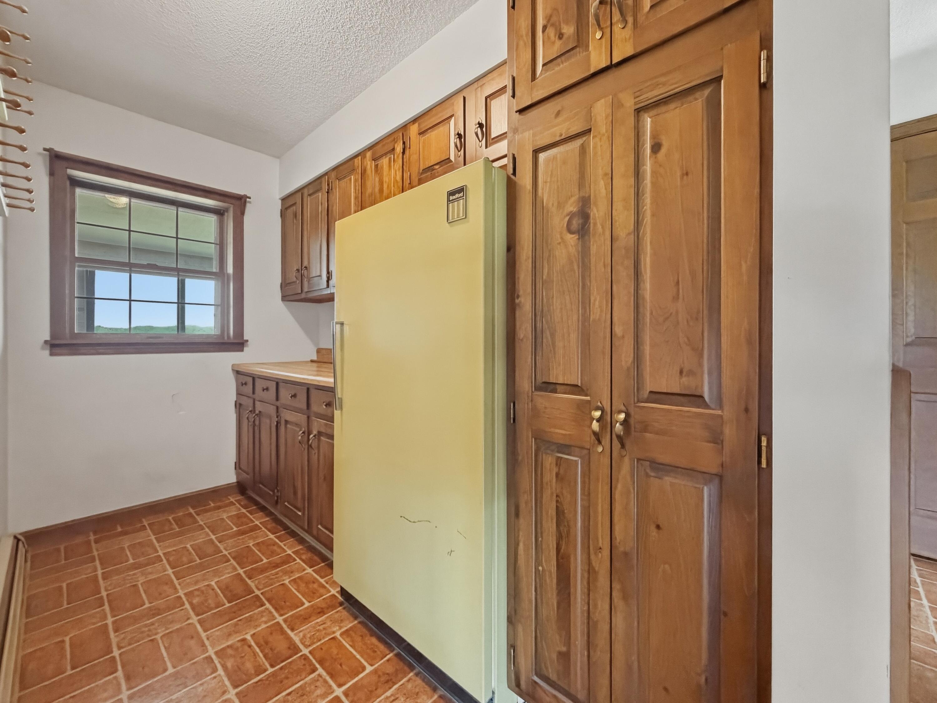 272 Hamlin Road Property Photo 16