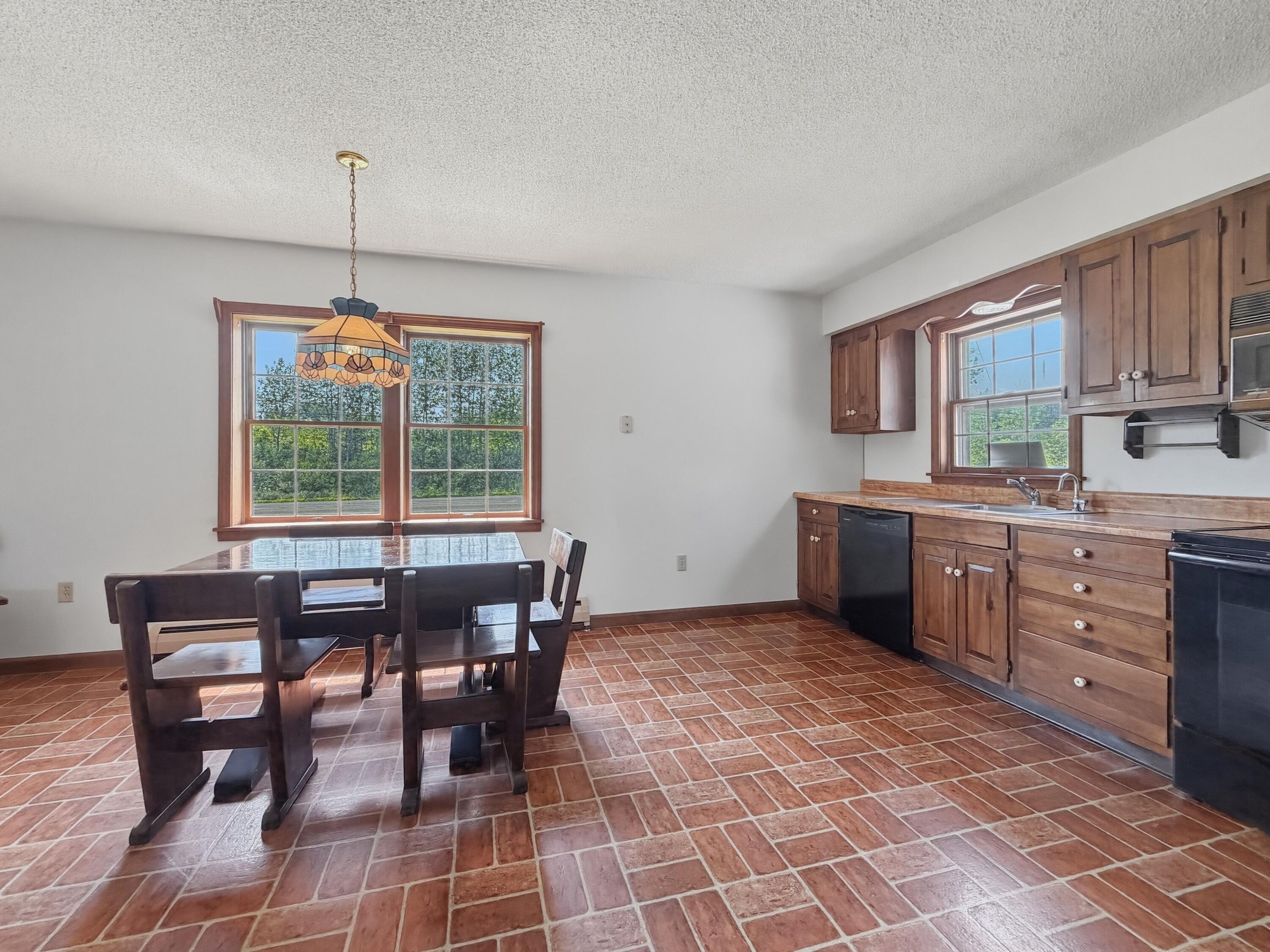 272 Hamlin Road Property Photo 19