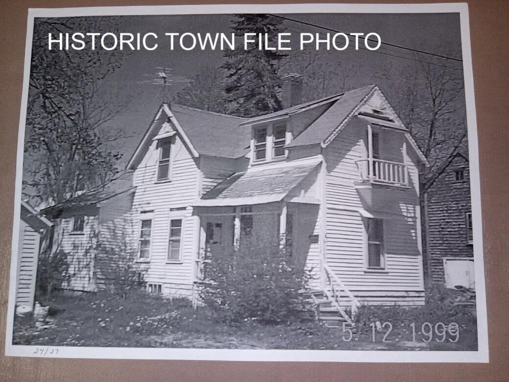 6 School Street Property Photo 10