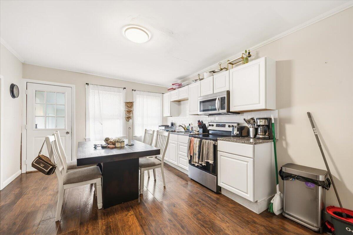 8 Piersons Lane Property Photo 9