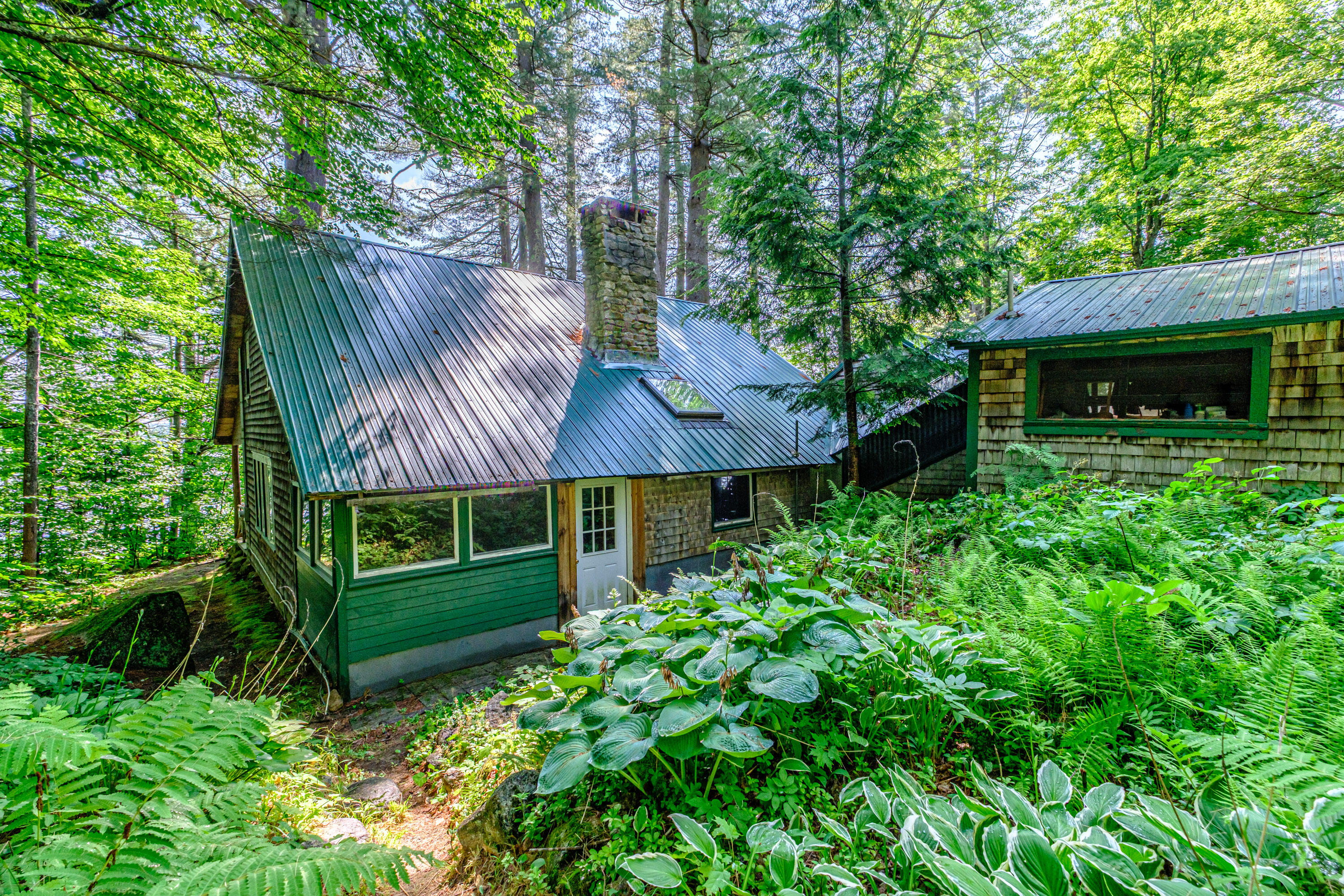 28 Pine Tree Road Property Photo 3