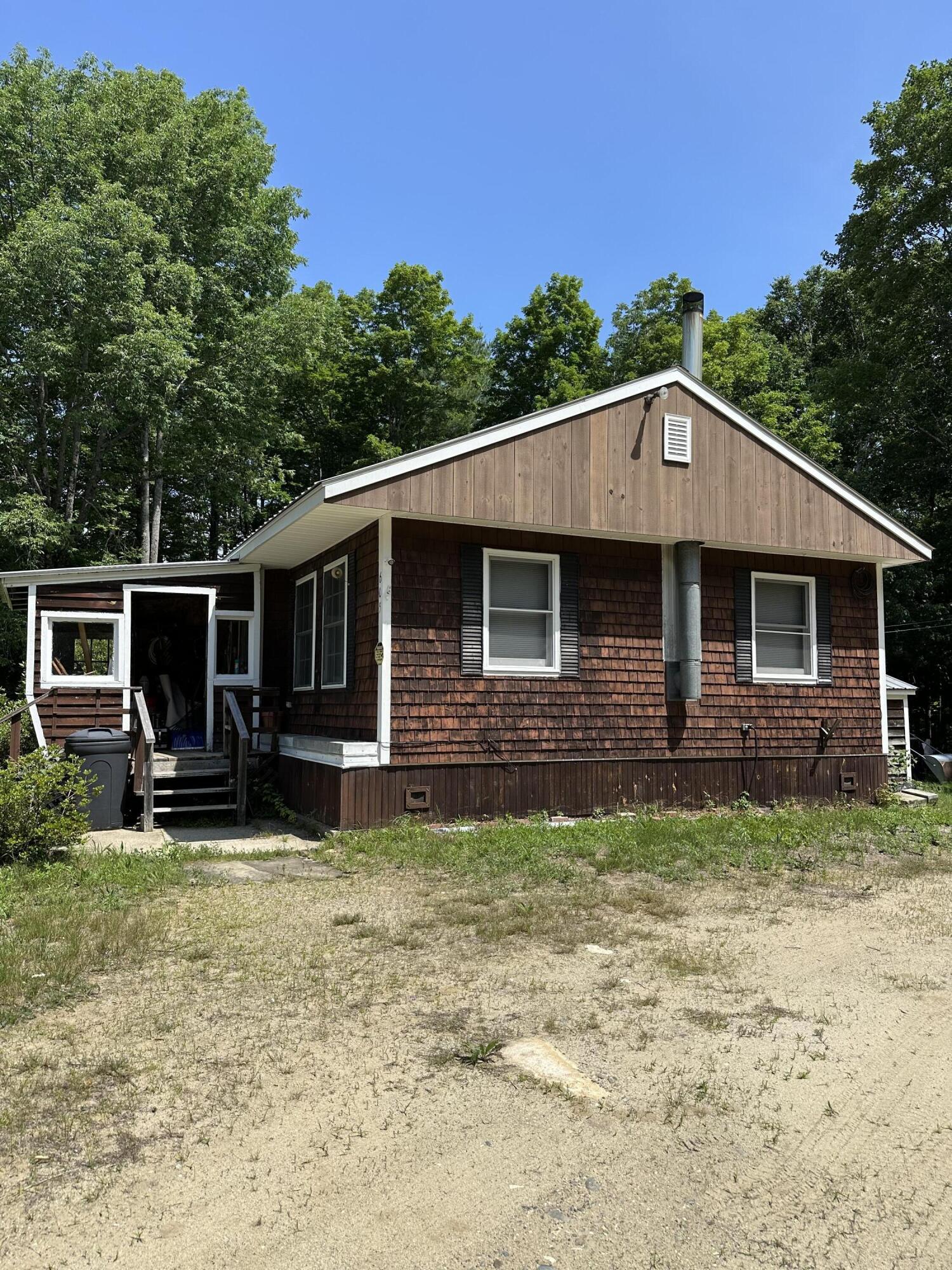 605 E Jay Road Property Photo 2