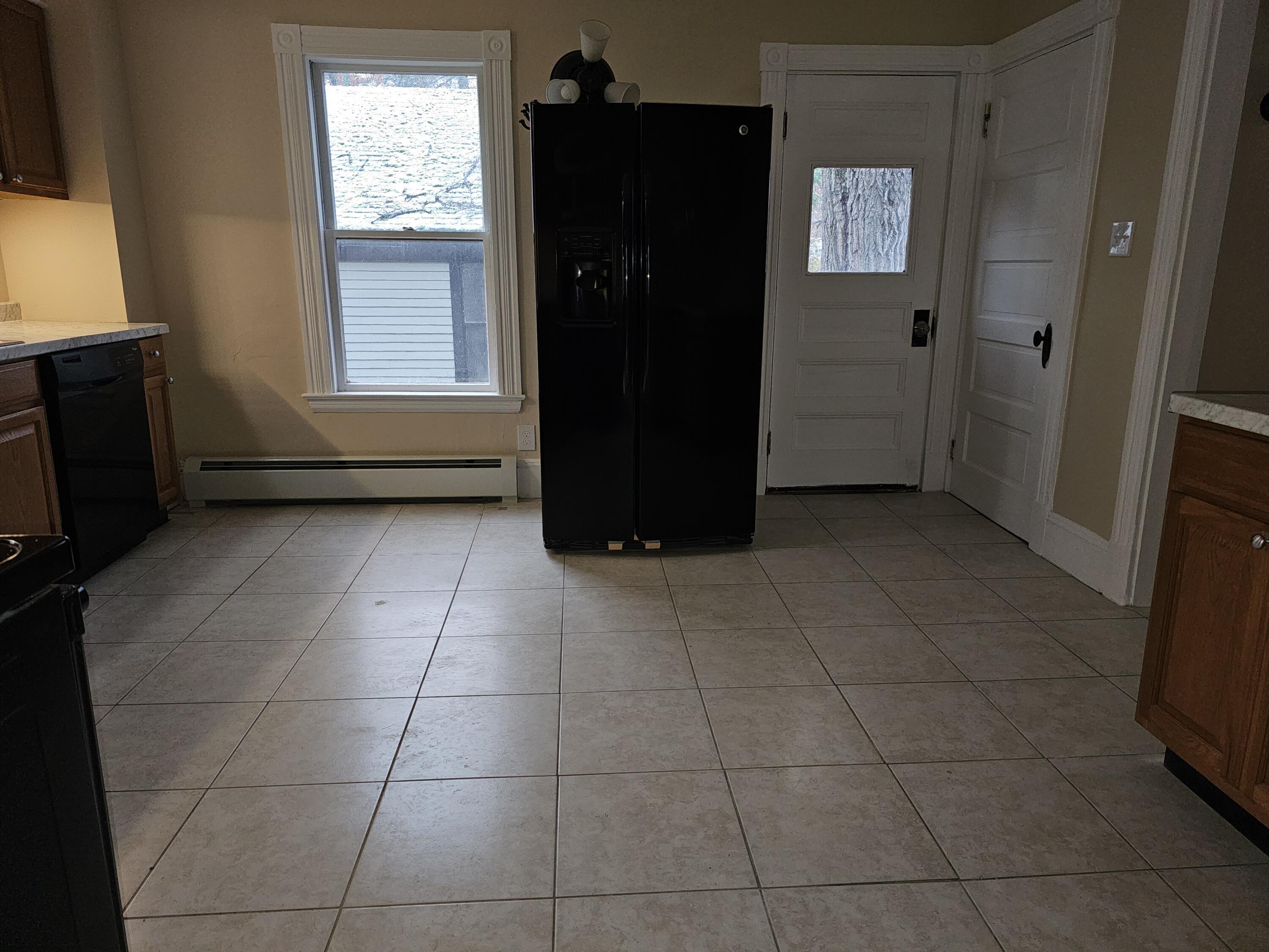 48 Pine Street Property Photo 6