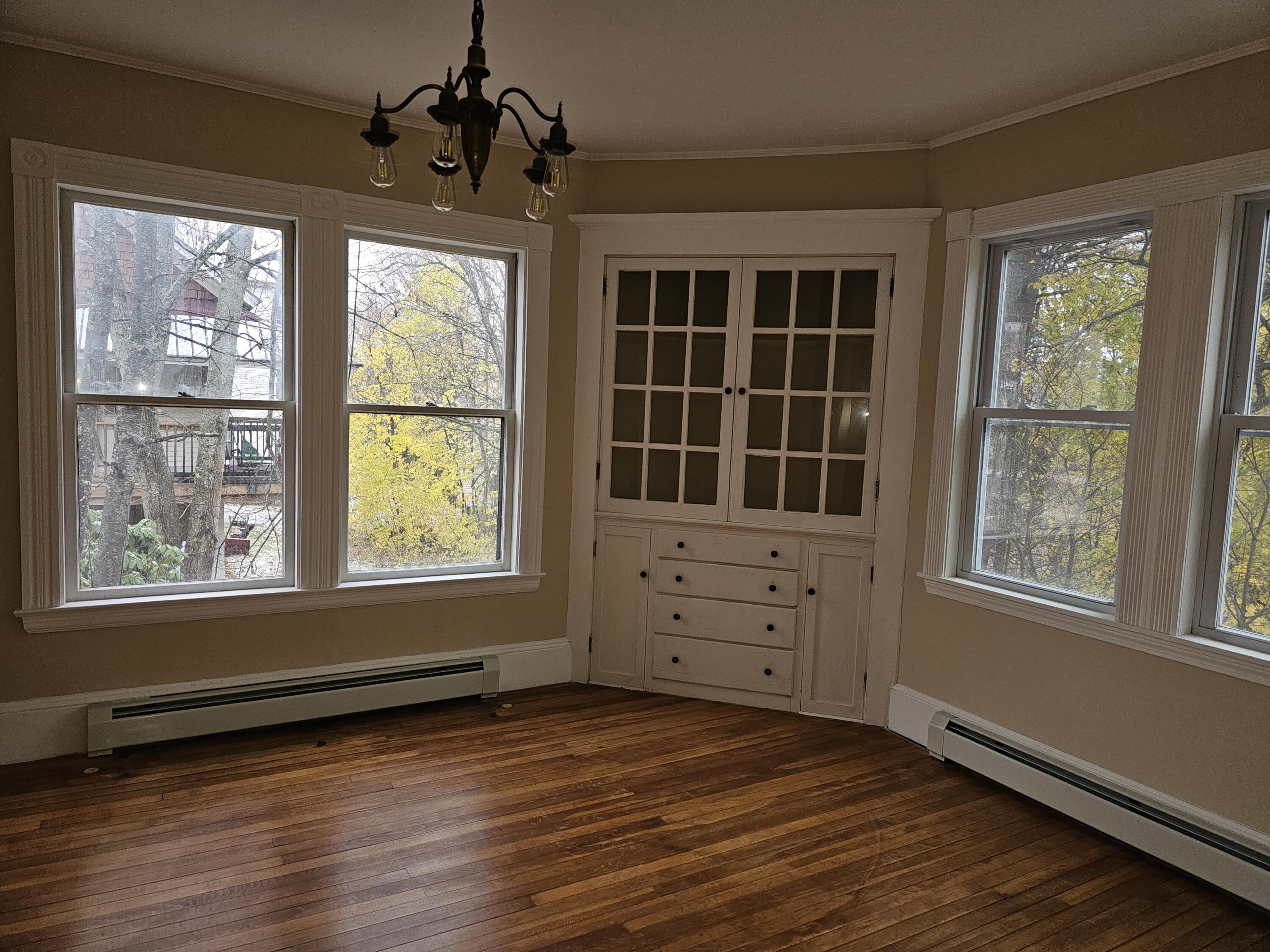 48 Pine Street Property Photo 7