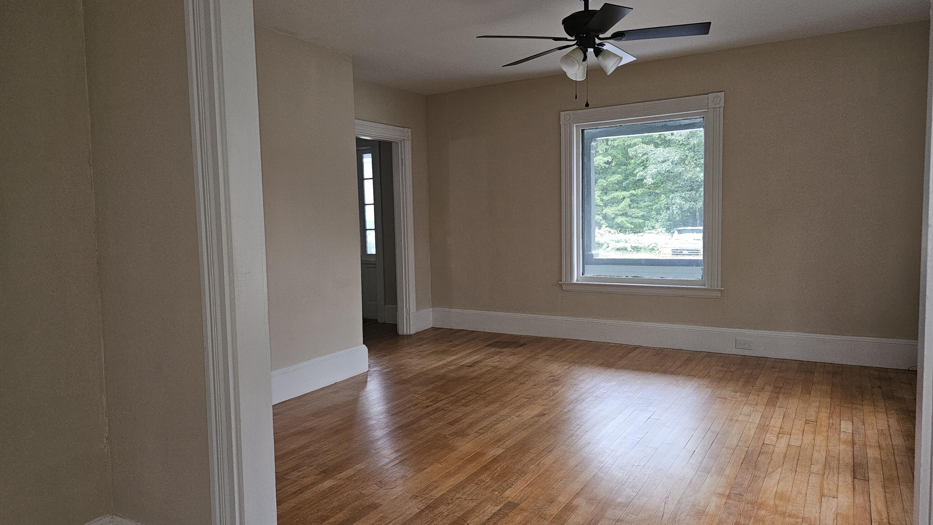 48 Pine Street Property Photo 10