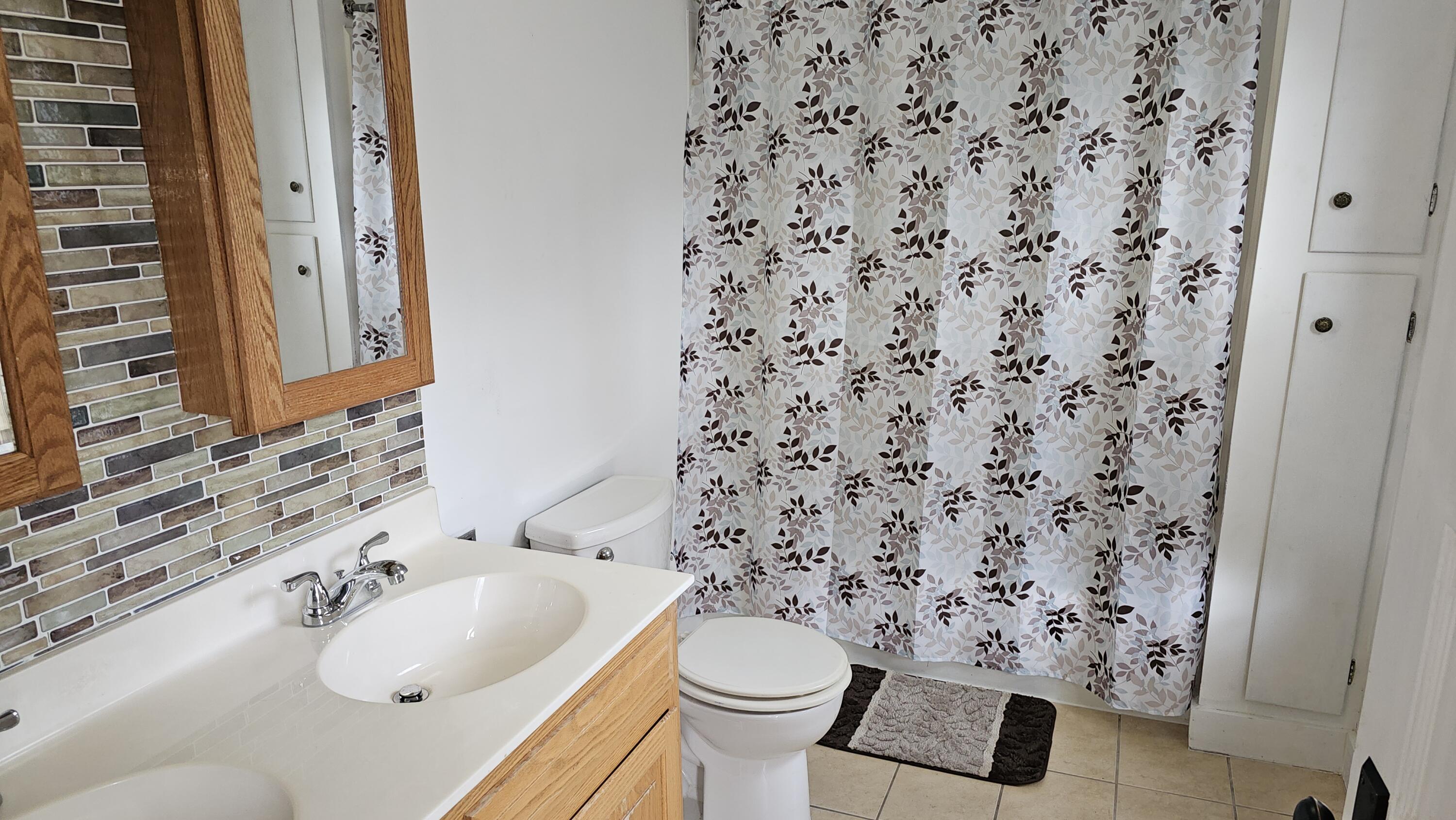 48 Pine Street Property Photo 16