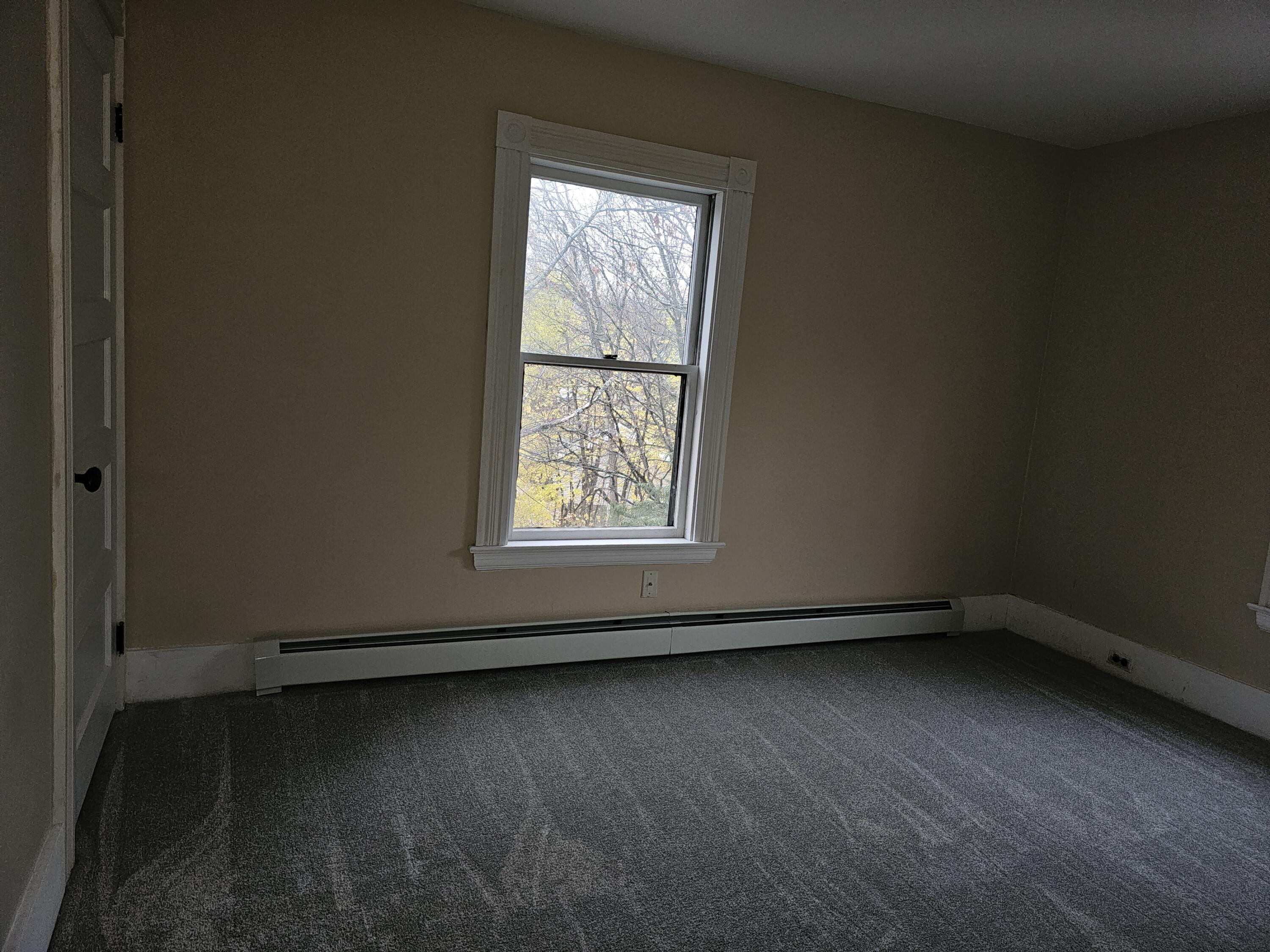48 Pine Street Property Photo 23