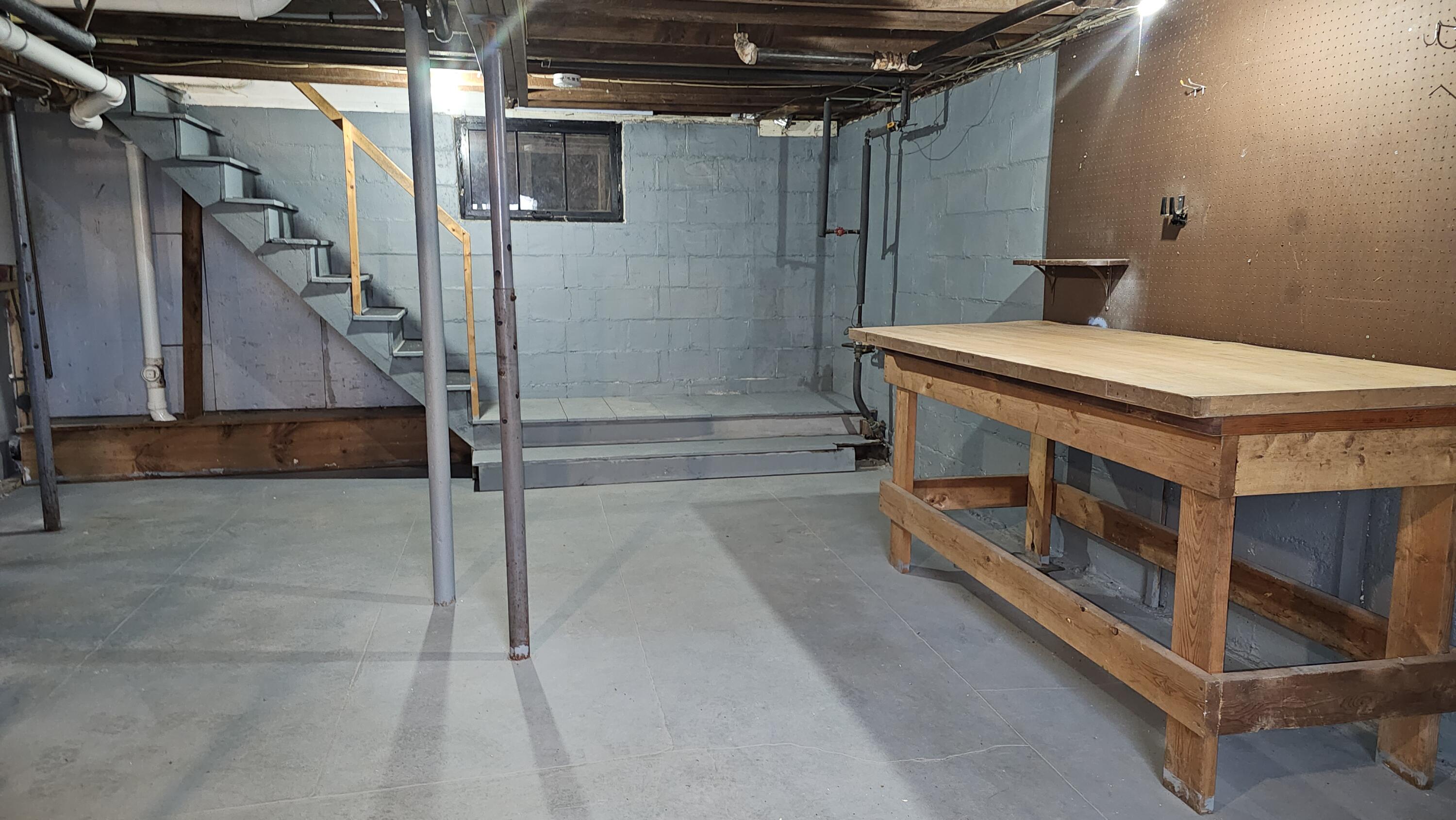 48 Pine Street Property Photo 29