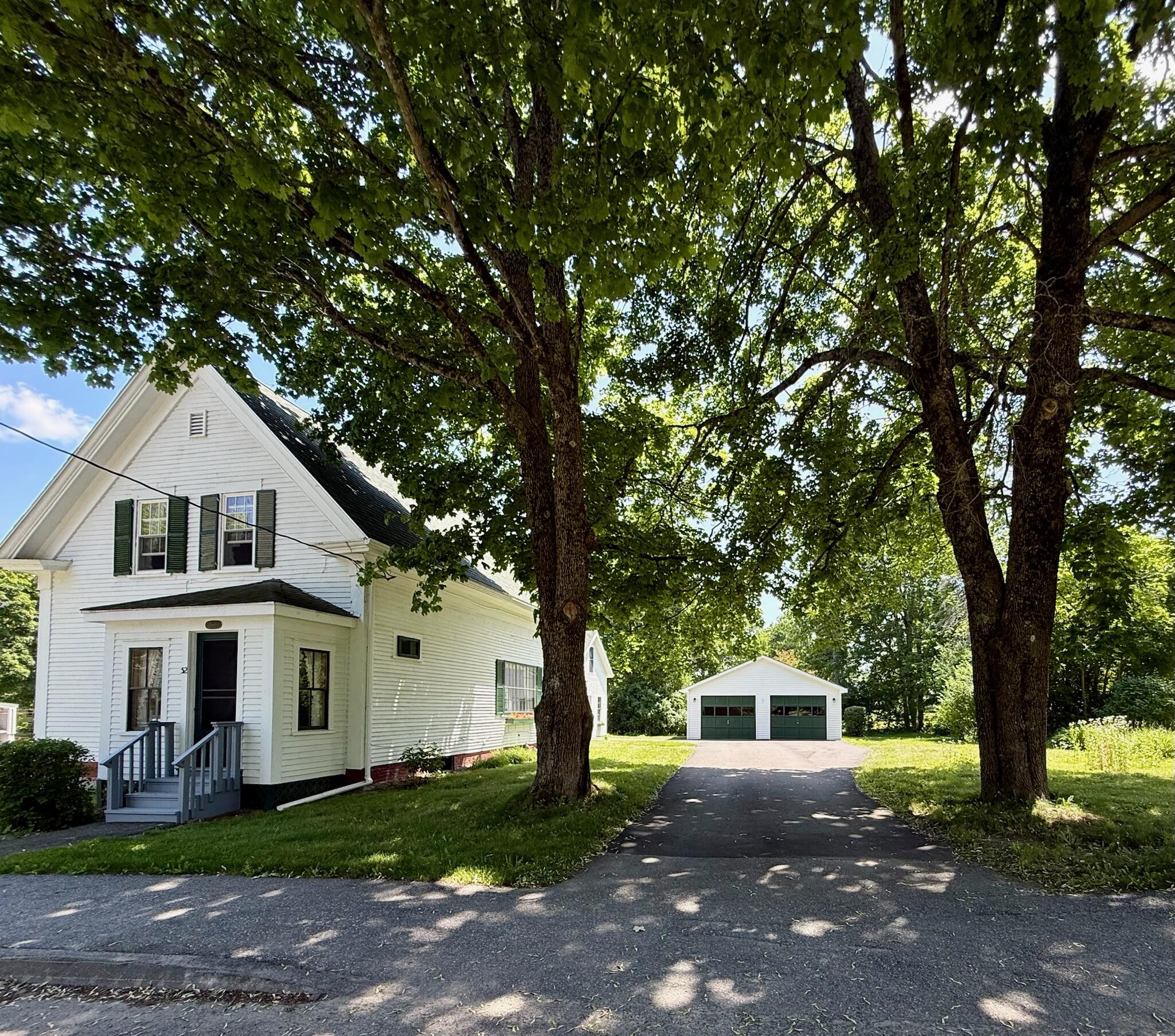 52 Calais Avenue Property Photo 1