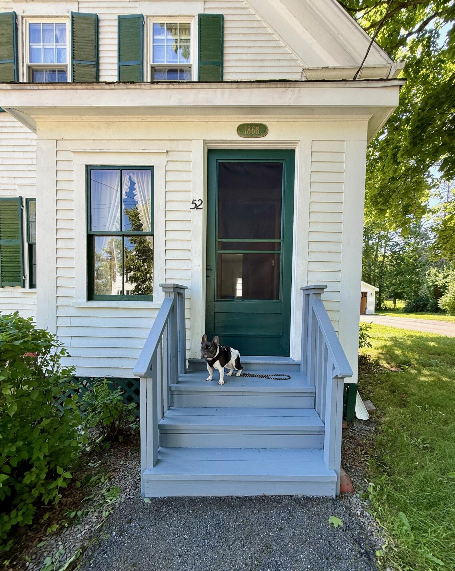 52 Calais Avenue Property Photo 6