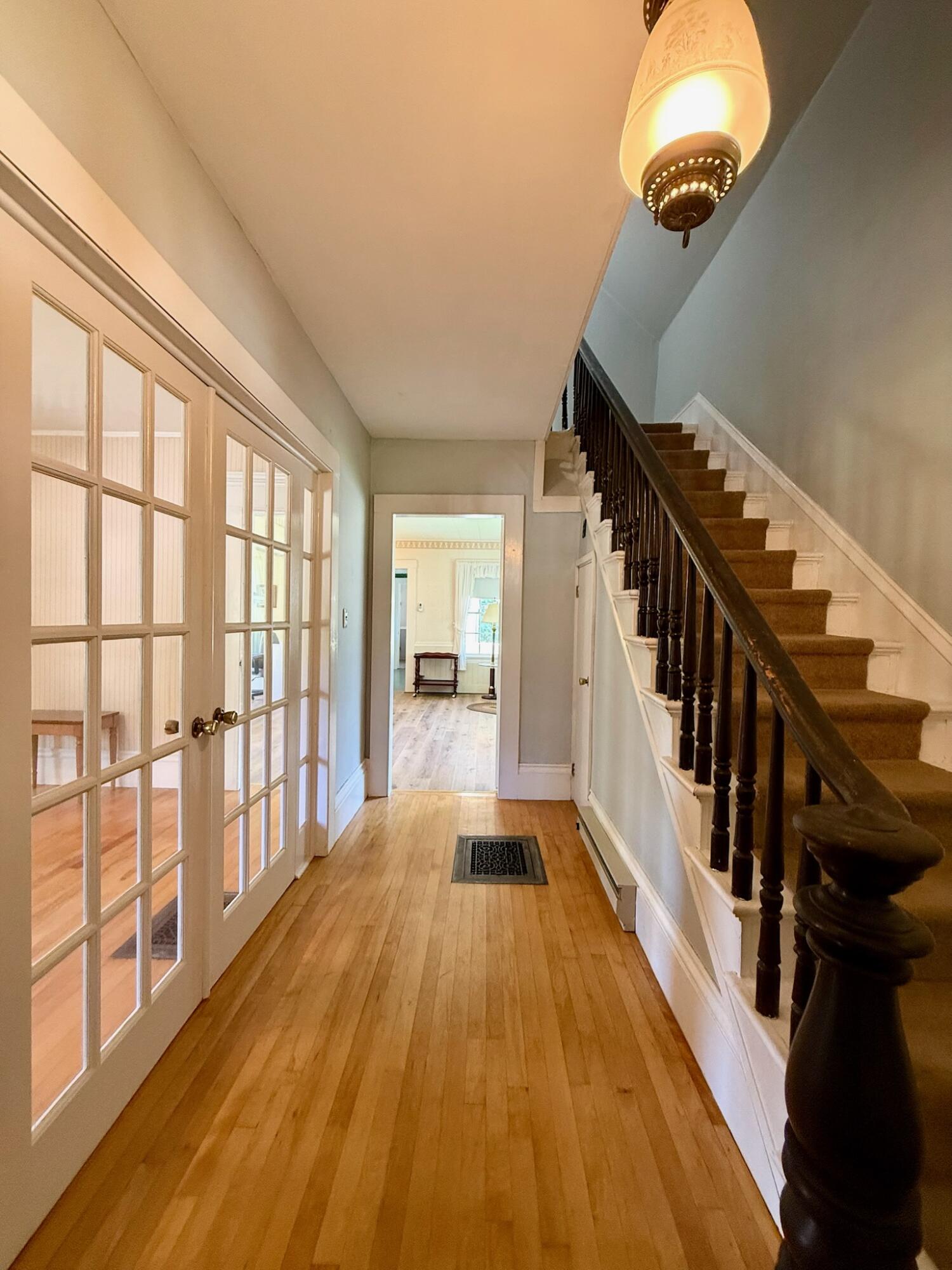 52 Calais Avenue Property Photo 12