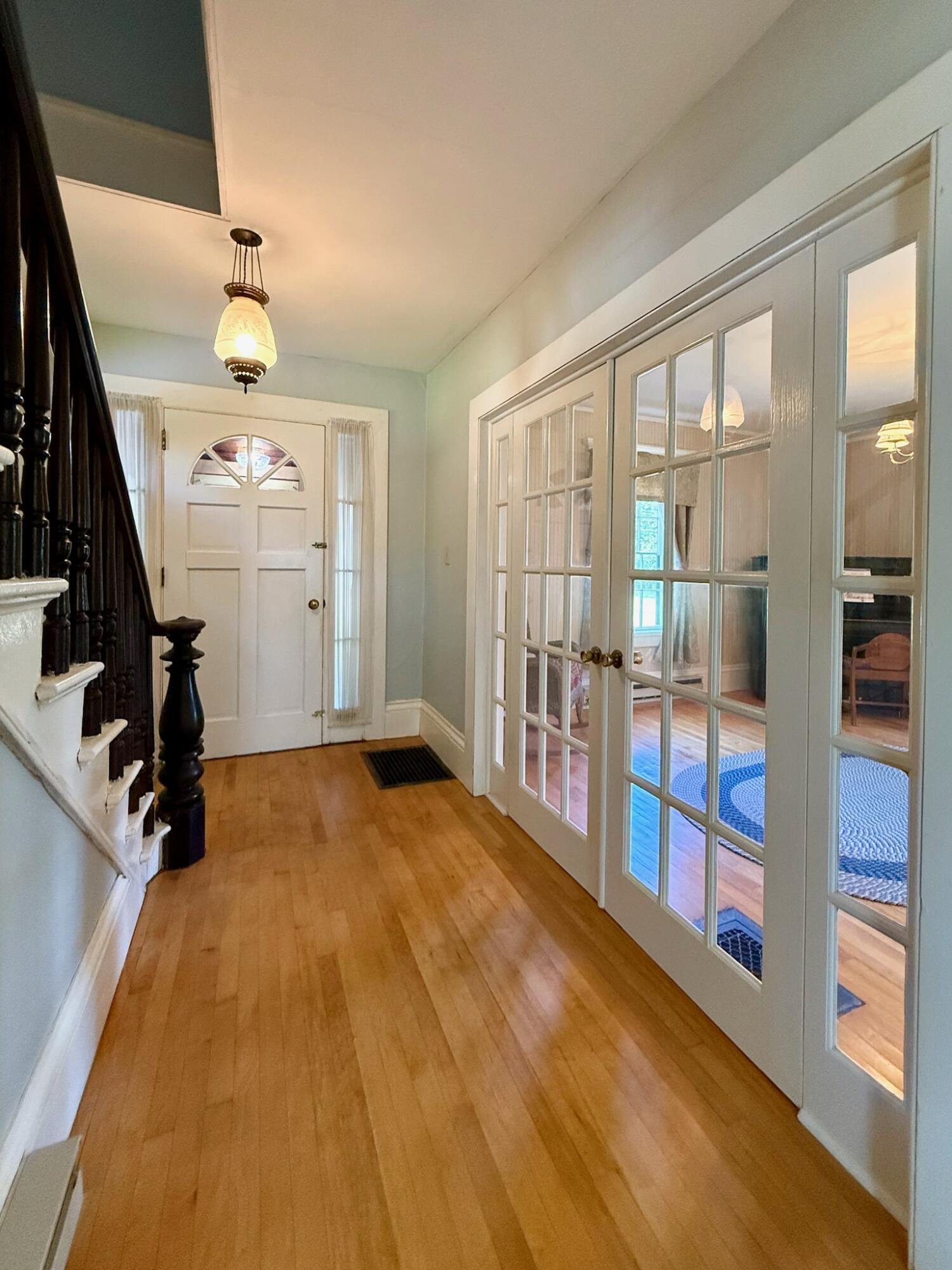 52 Calais Avenue Property Photo 13