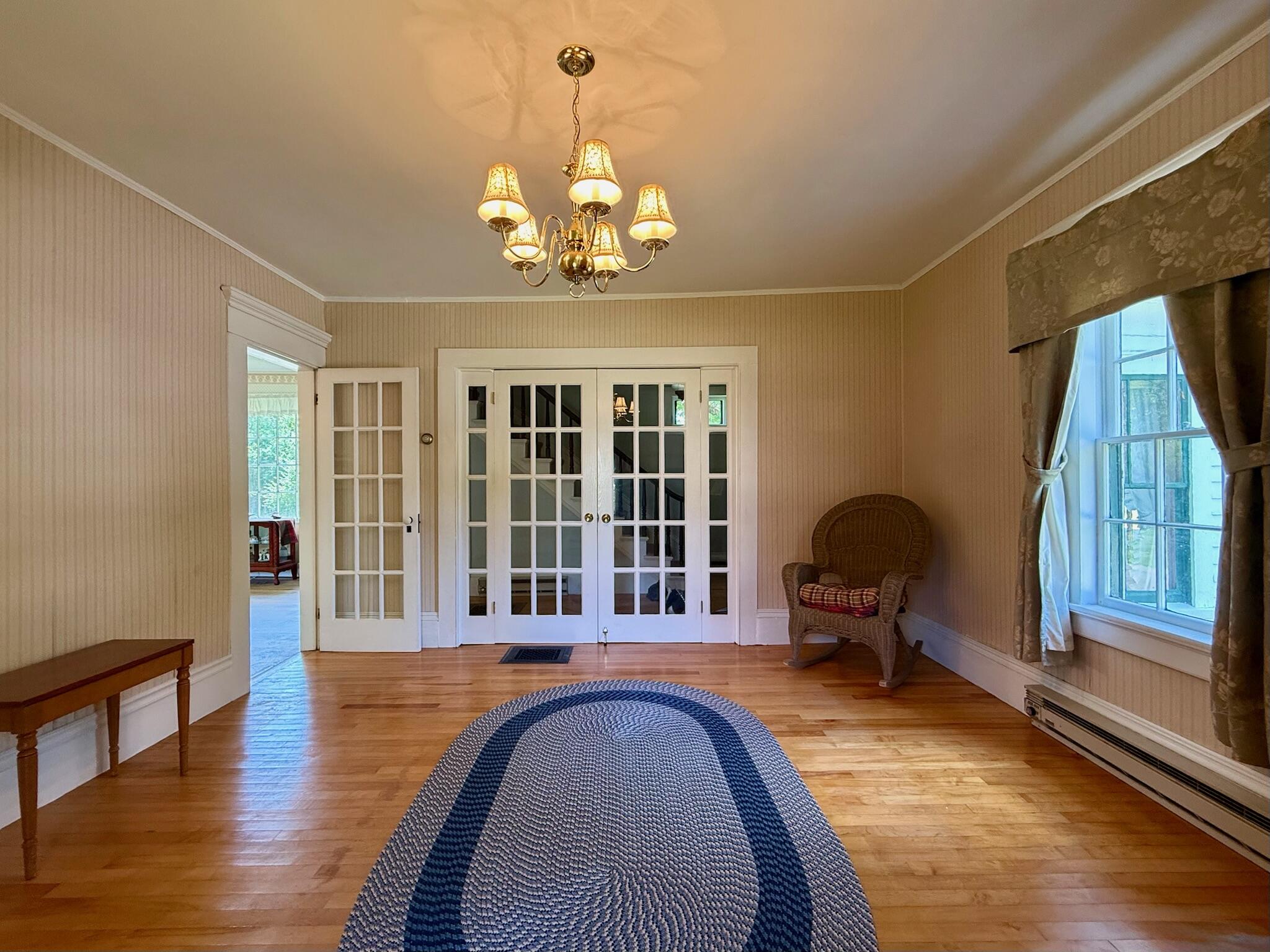 52 Calais Avenue Property Photo 17