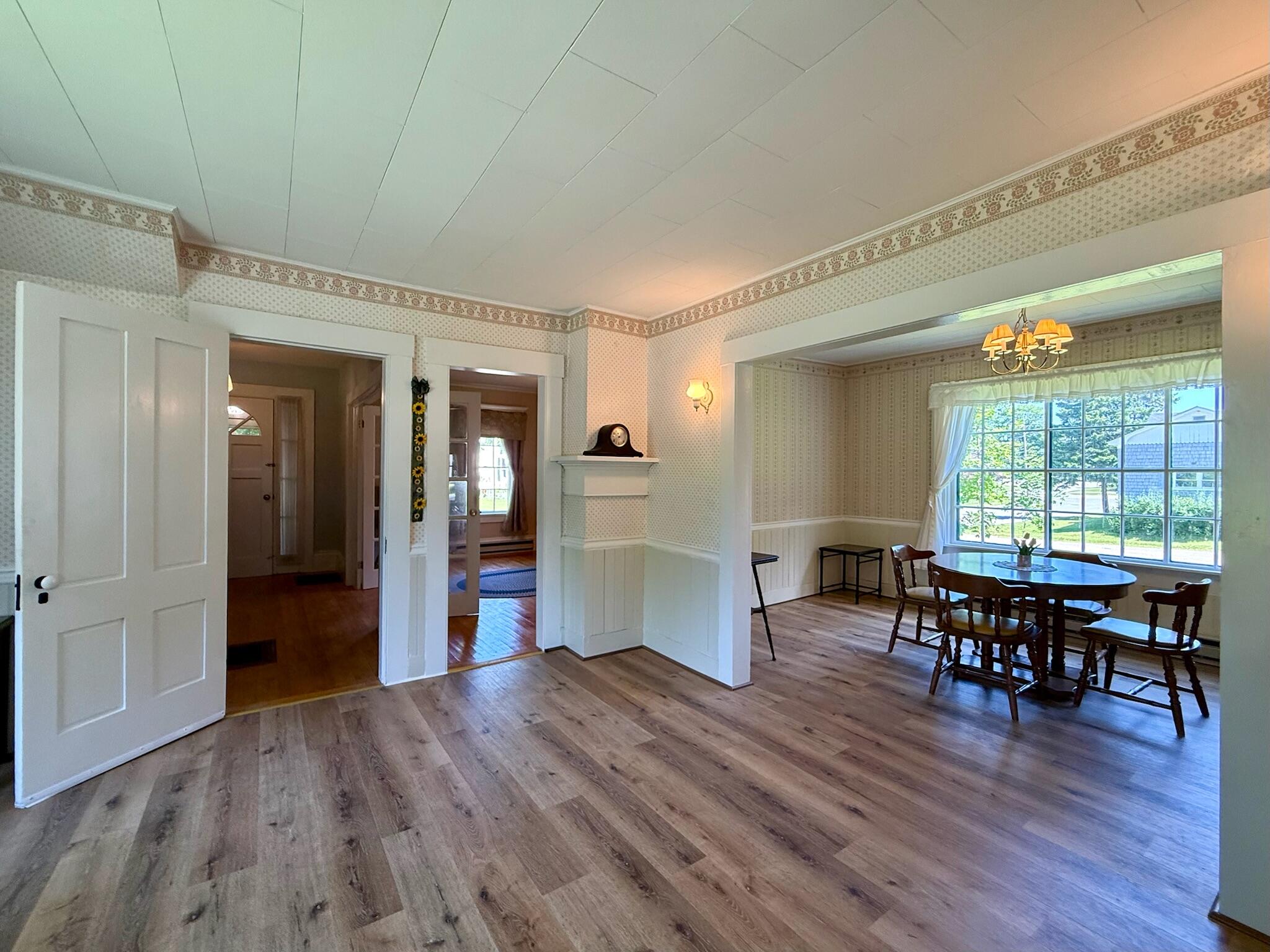 52 Calais Avenue Property Photo 21