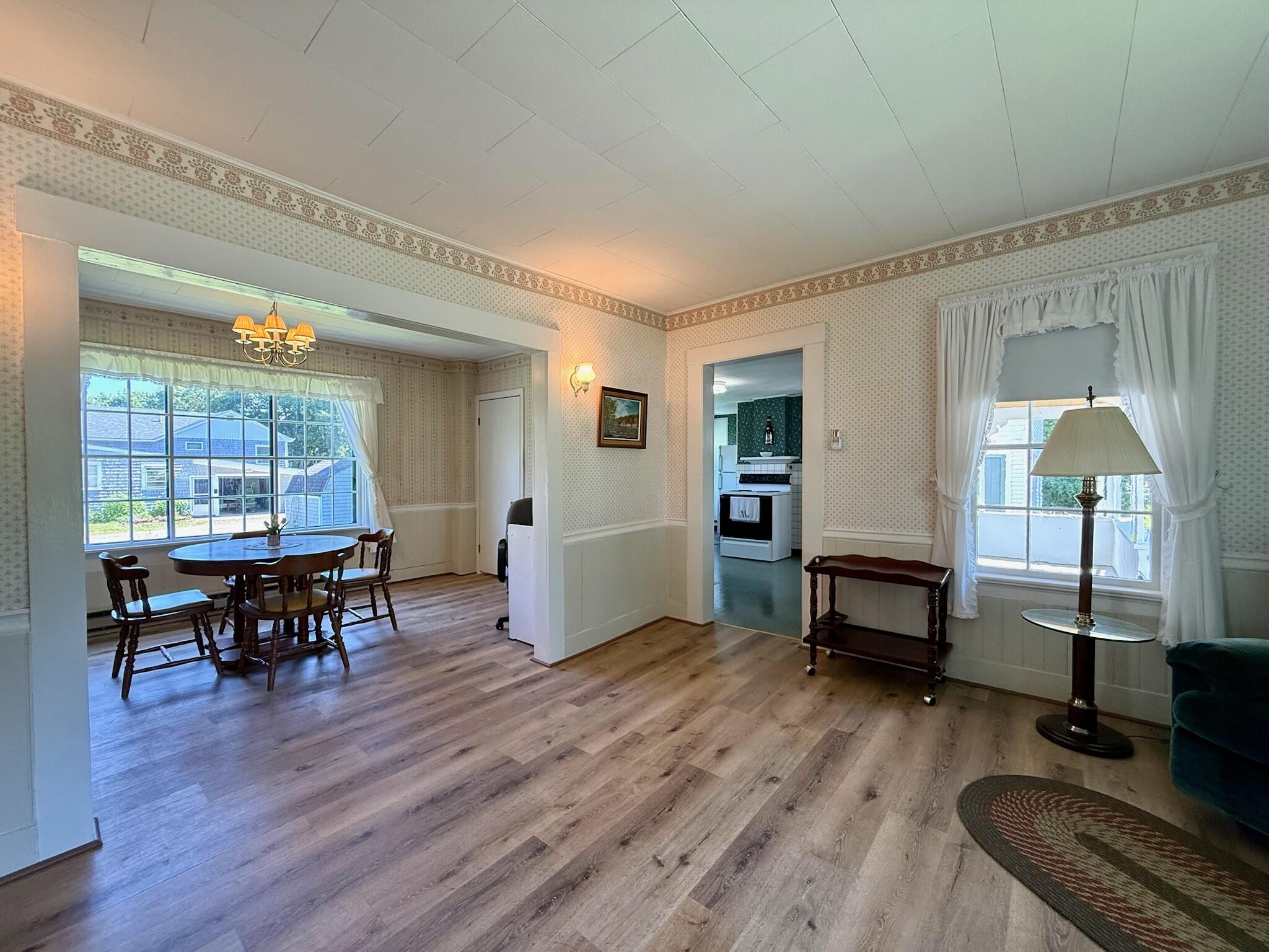 52 Calais Avenue Property Photo 22