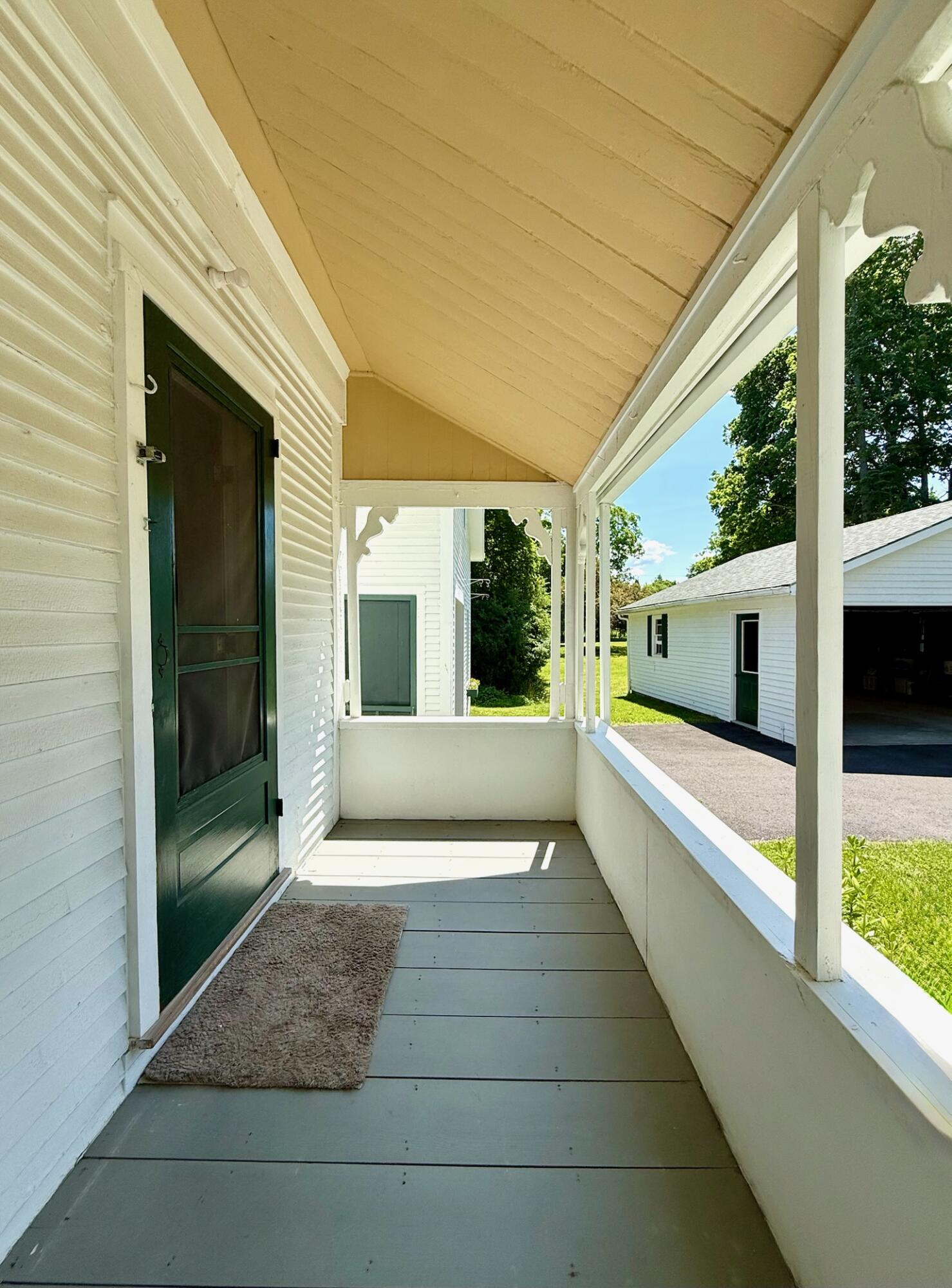52 Calais Avenue Property Photo 36