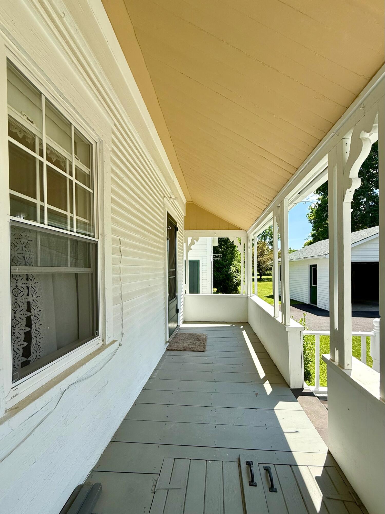 52 Calais Avenue Property Photo 38
