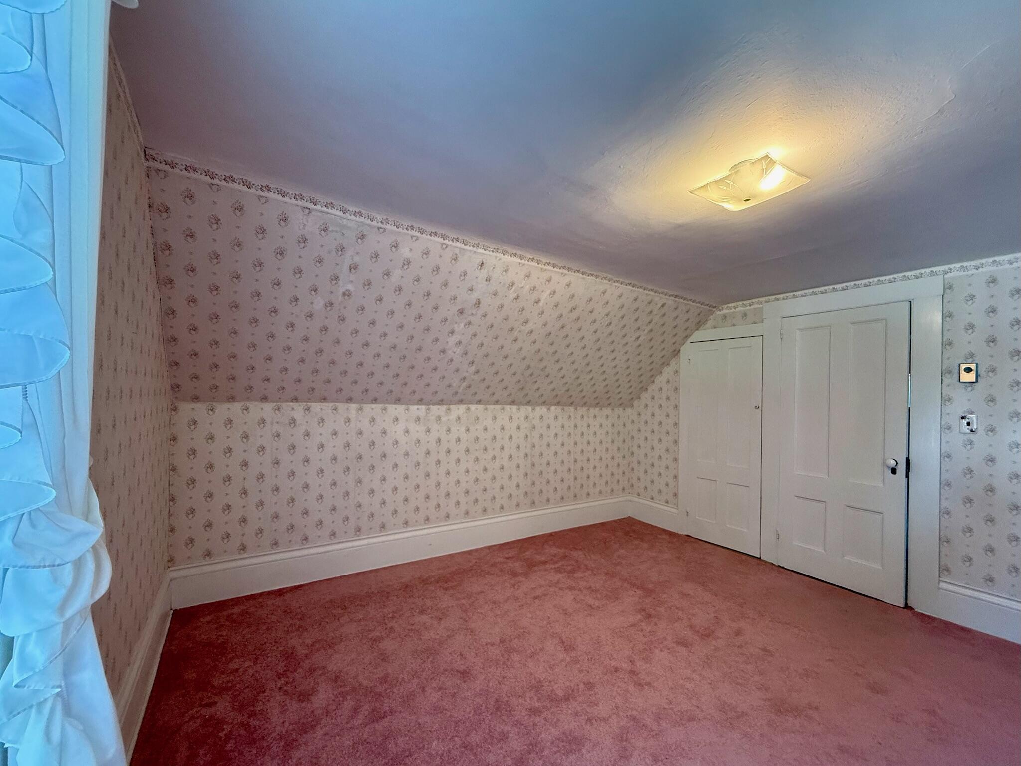 52 Calais Avenue Property Photo 49
