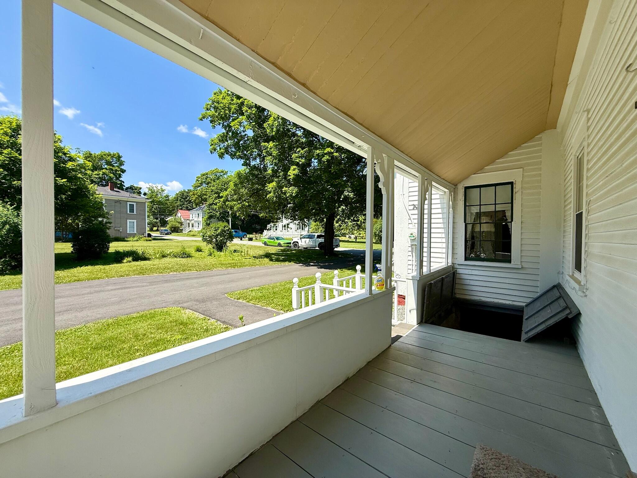 52 Calais Avenue Property Photo 63