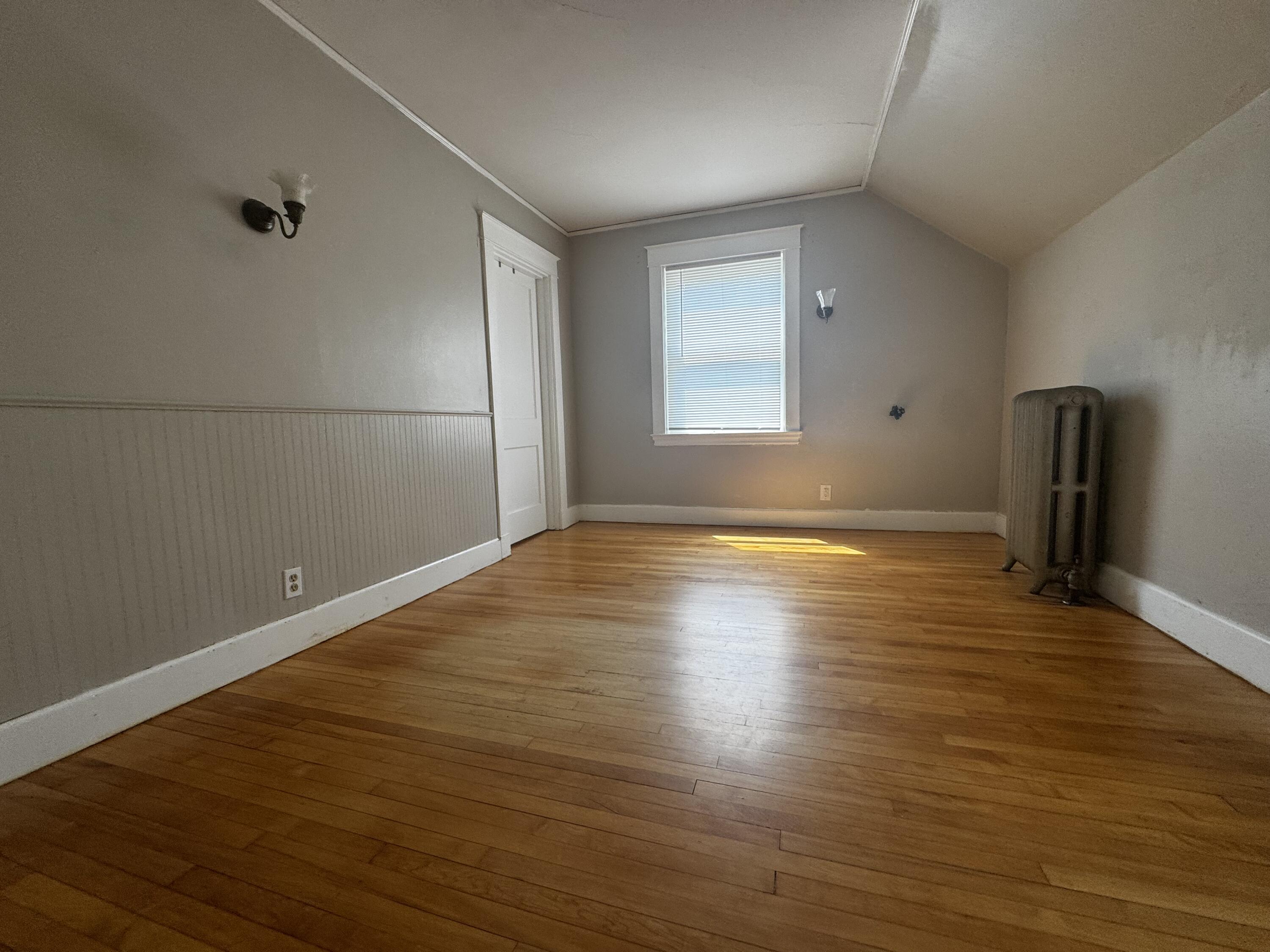 215 French Street Property Photo 23