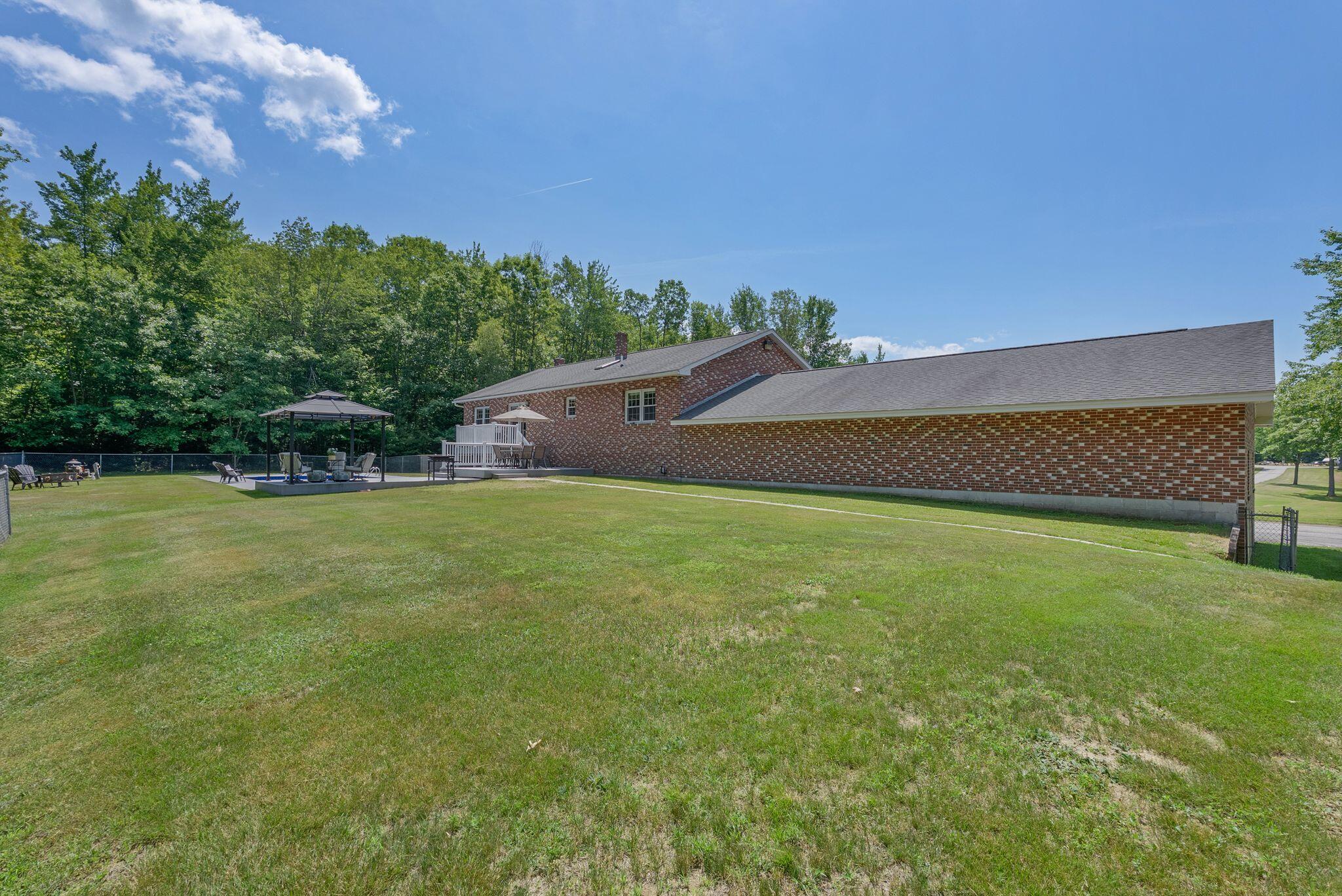 28 Edgecomb Road Property Photo 9