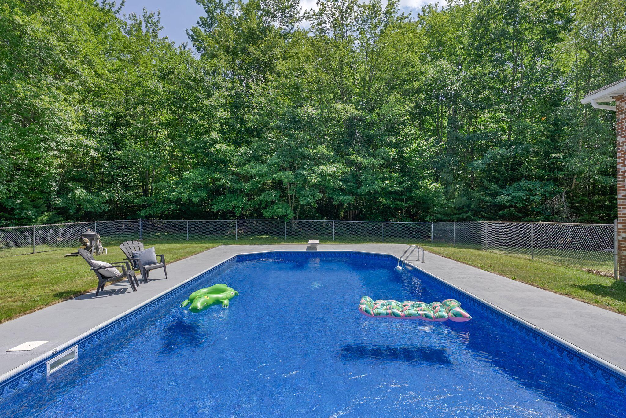 28 Edgecomb Road Property Photo 17