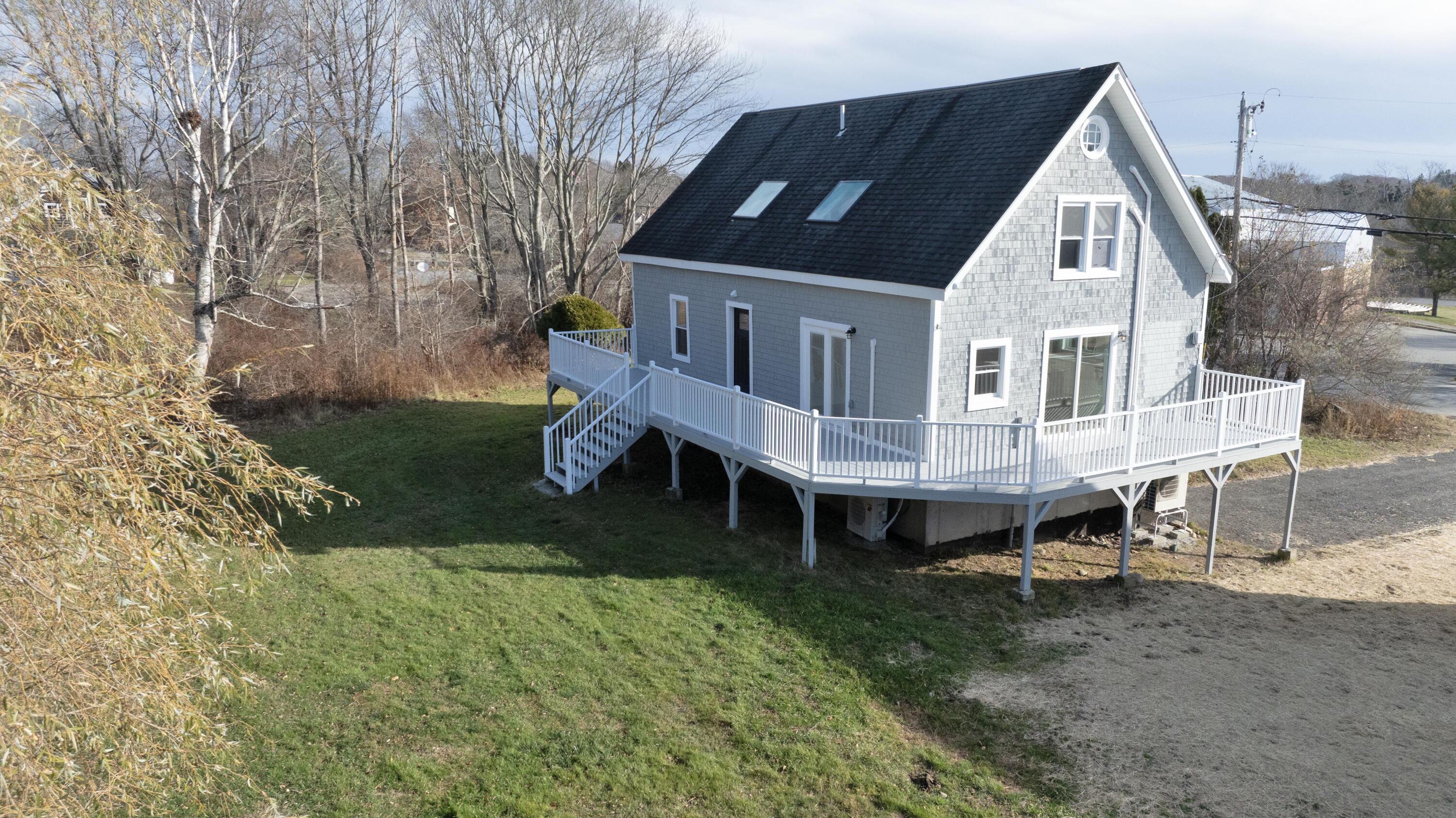 16-18 Ash Point Road Property Photo 3