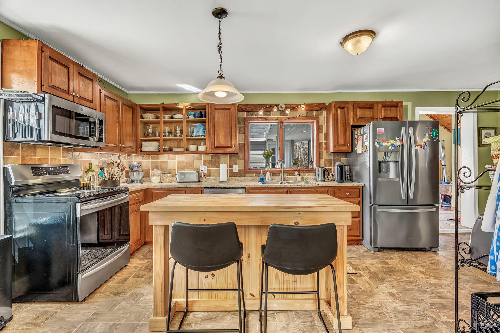 60 Main Road S Property Photo 3