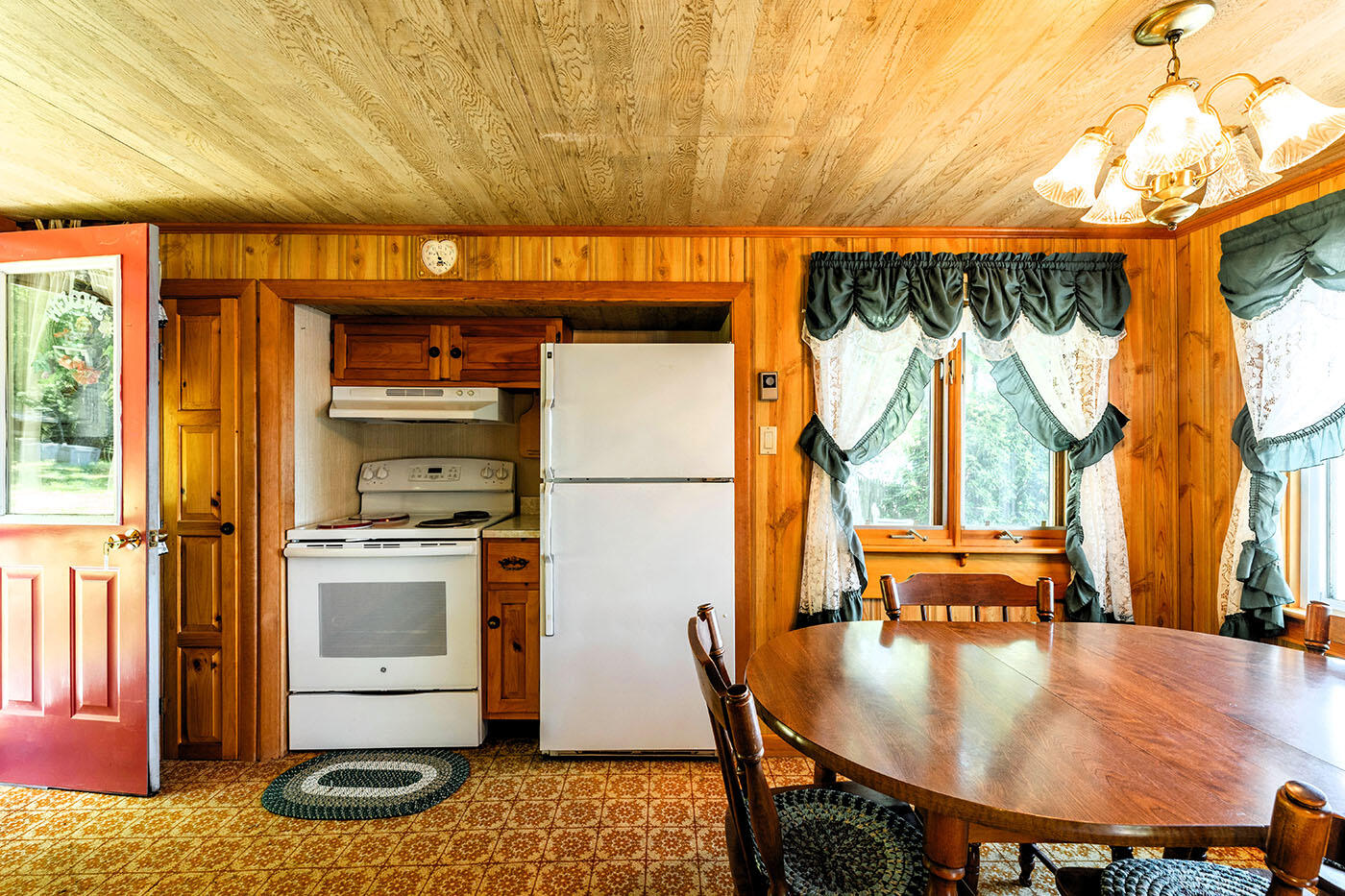 35 5th Avenue Property Photo 8