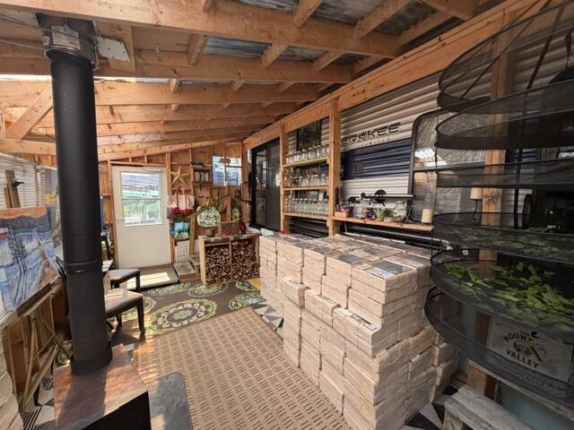 549 Four Mile Square Road Property Photo 11