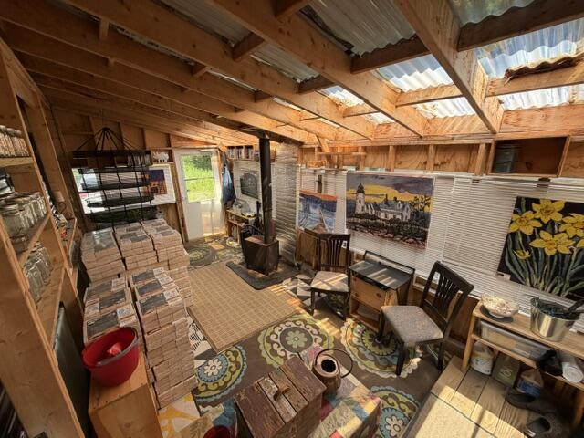 549 Four Mile Square Road Property Photo 12